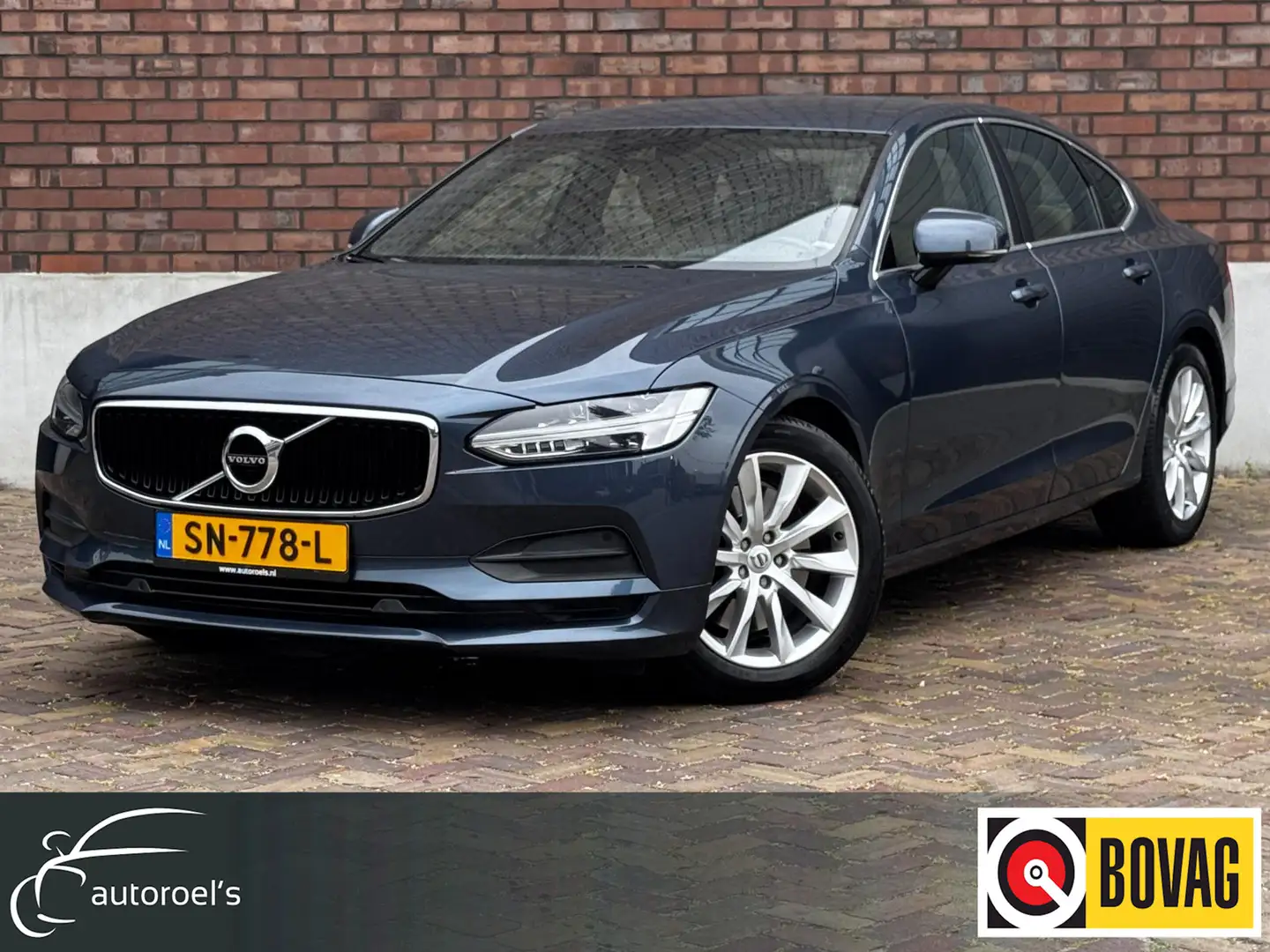 Volvo S90 2.0 T4 Momentum+ / 190 PK / Trekhaak / Automaat / Modrá - 1