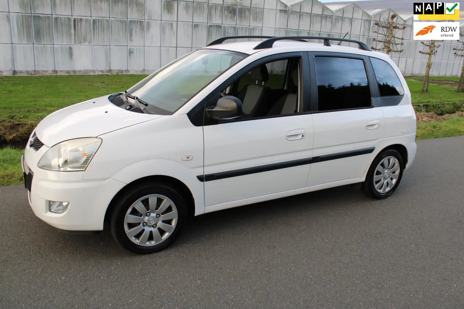 Hyundai Matrix 1.6i Dynamic Weiß - 1