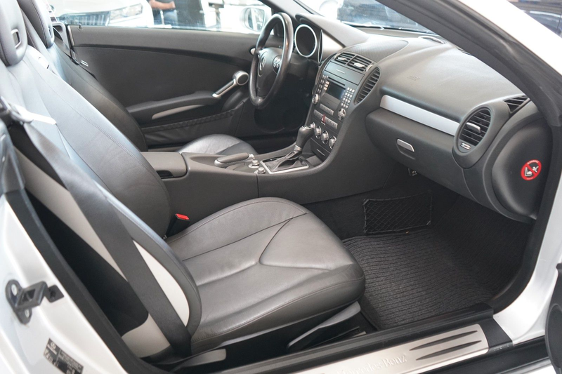 Mercedes-Benz SLK 280 SLK Roadster Cabrio XENON / NAVI / LEDER / PDC — photo 7
