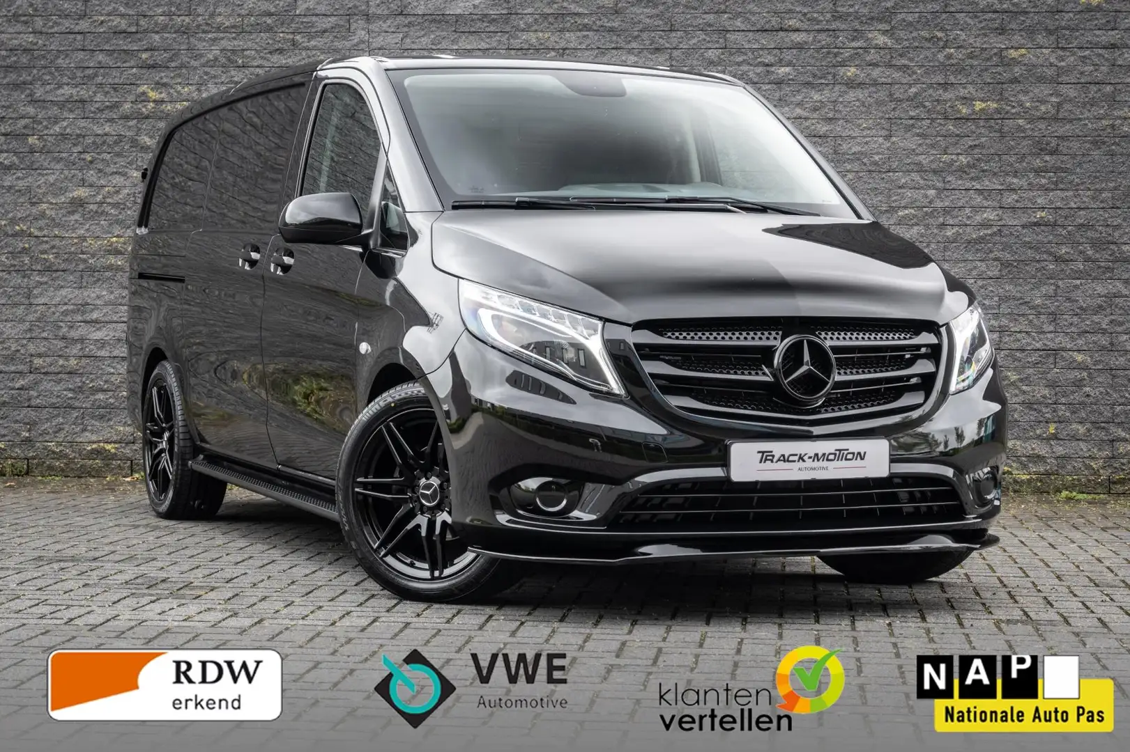 Mercedes-Benz Vito 114 CDI Lang Black & Black Zwart - 1