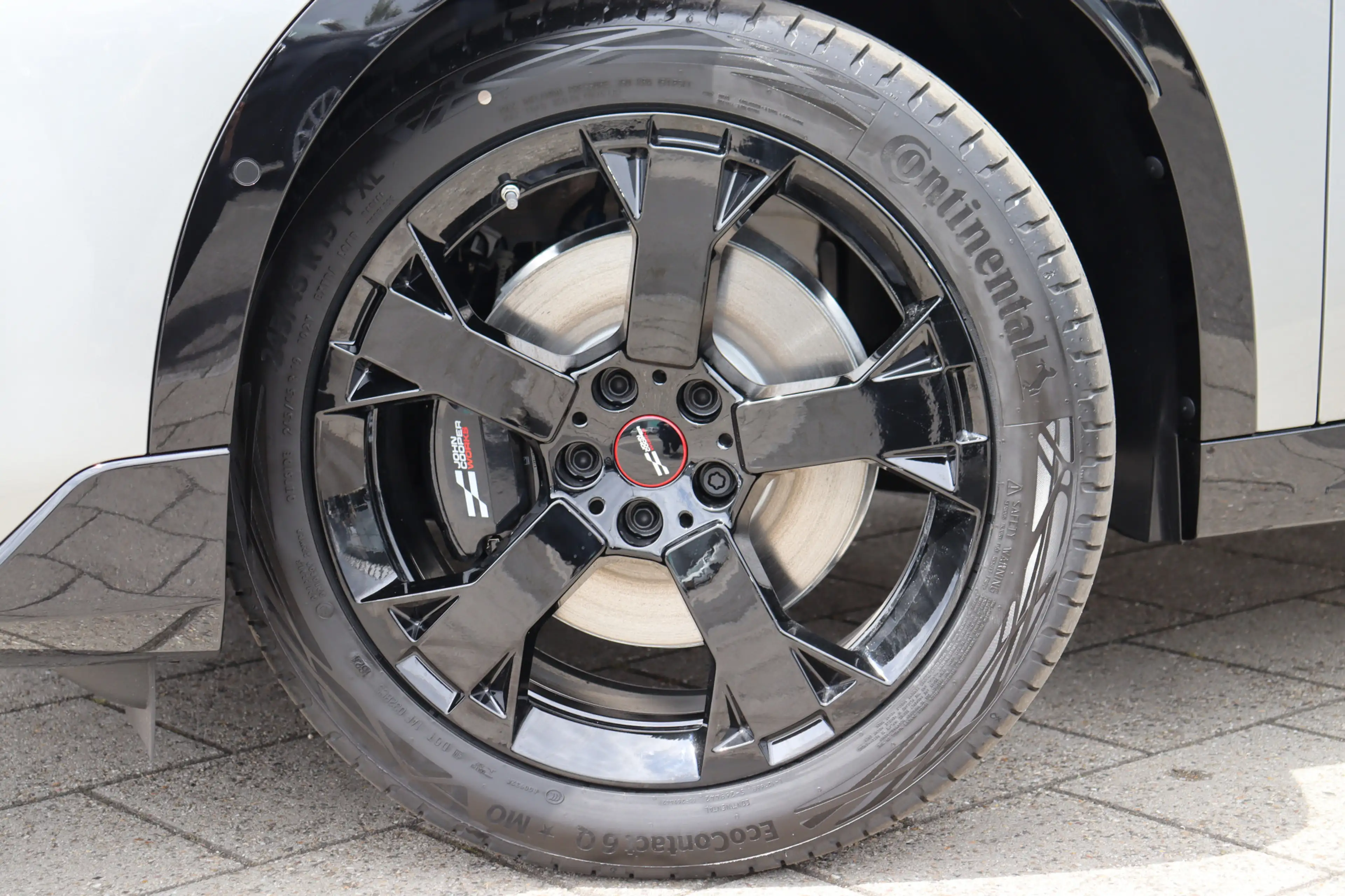 MINI Countryman E / JCW / Pakket L / 19" John Cooper Works Runway Sp — photo 3