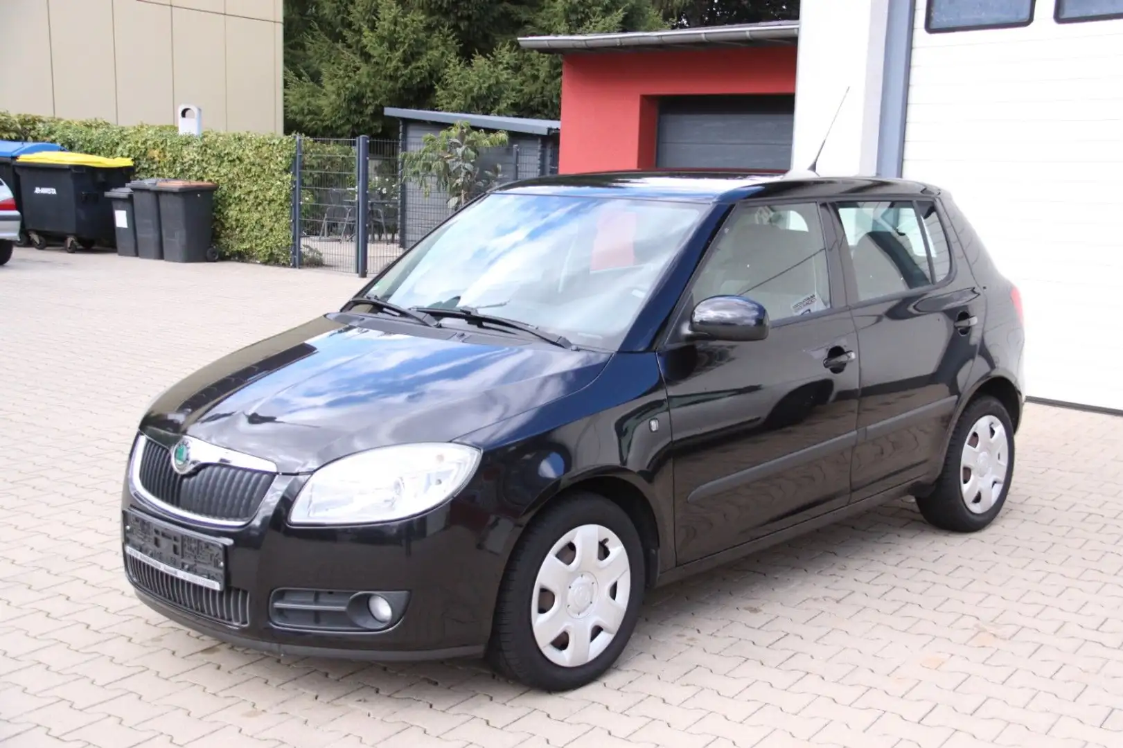 Skoda Fabia Ambiente Klima / Ganzjahresreifen Zwart - 2