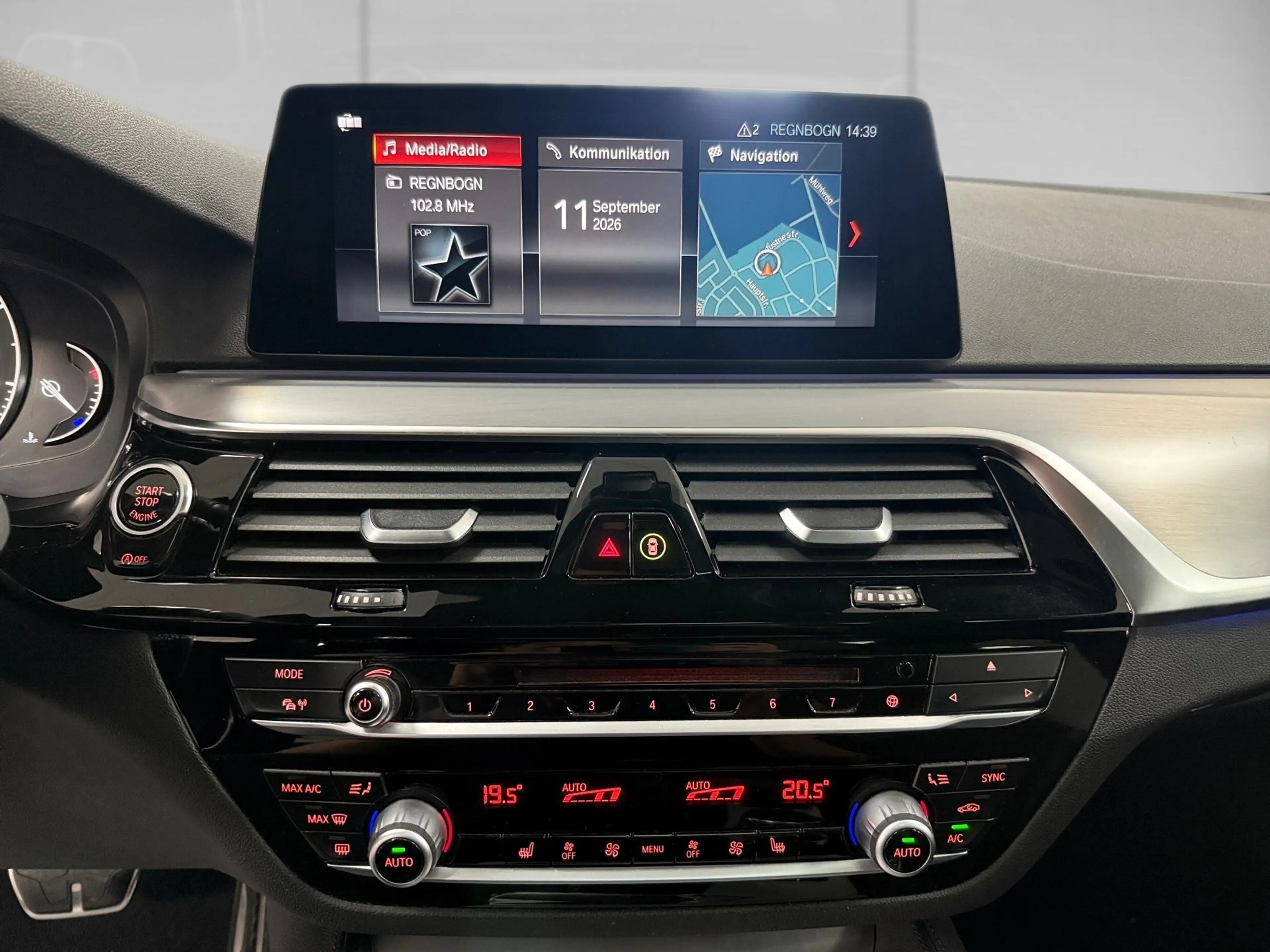BMW 520 M -Sport*360*PANO*SHZ* — photo 14