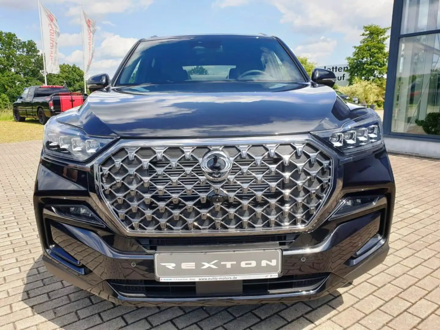 SsangYong Rexton 2.2 e-XDi 220 4WDAut. Sapphire (YK) Чёрный - 2