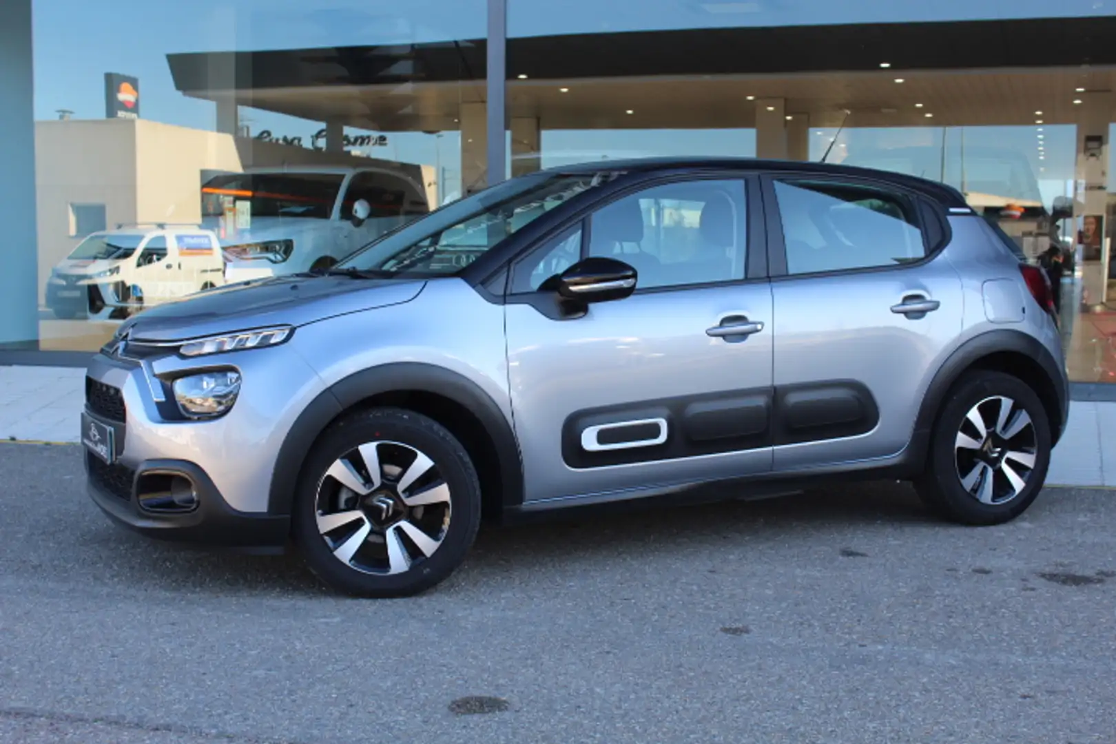 Citroen C3 1.2 PureTech S&S Feel Pack 83 Gris - 2