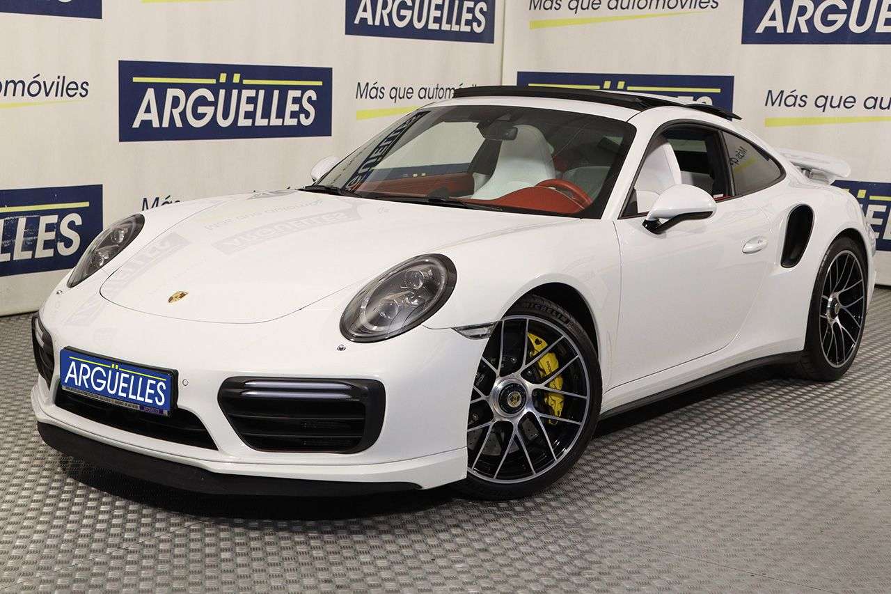 Porsche 911 Turbo S Coupe 580cv - foto 1