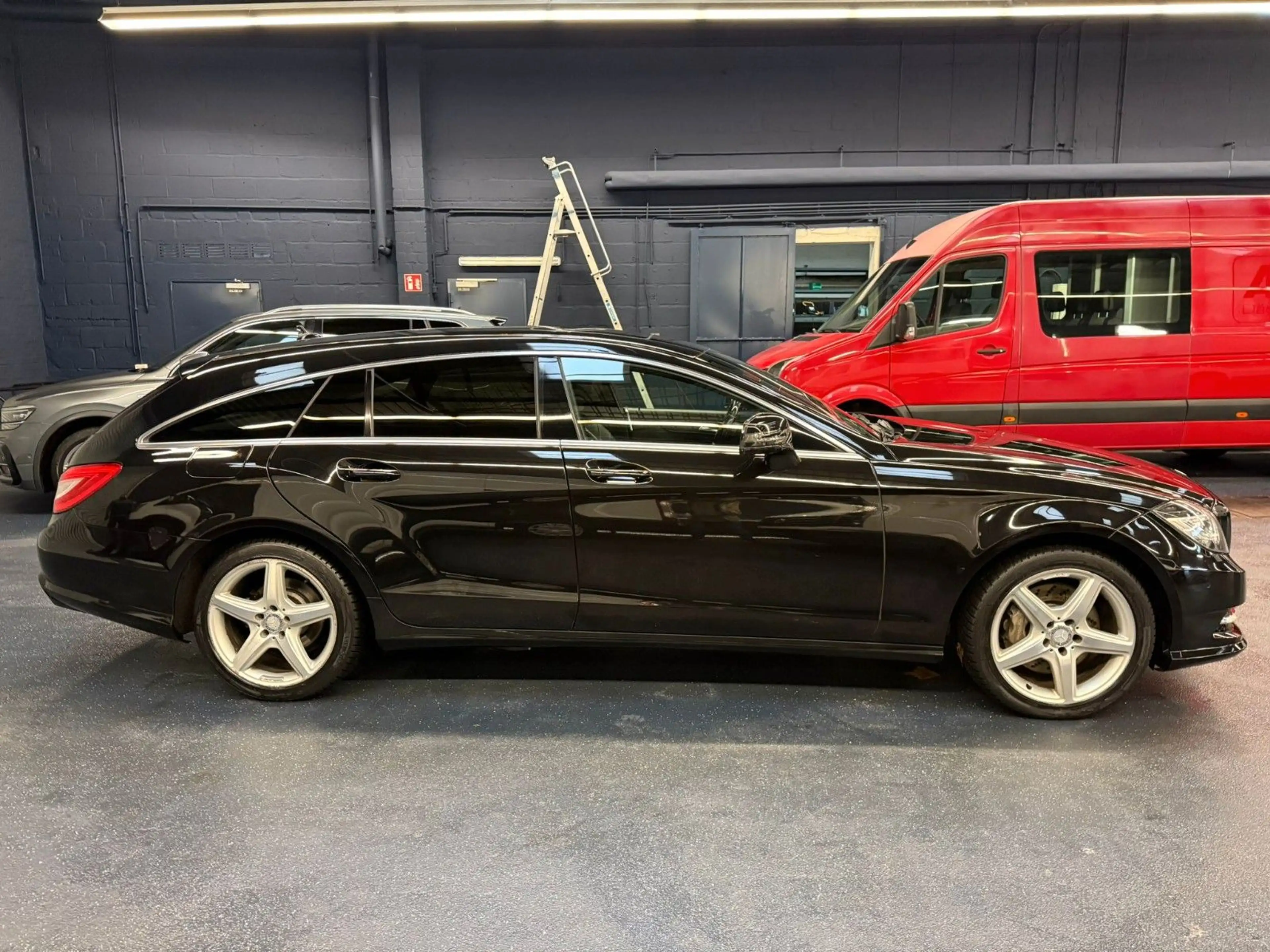 Mercedes-Benz CLS 350 Absolute Vollausstattung — photo 7