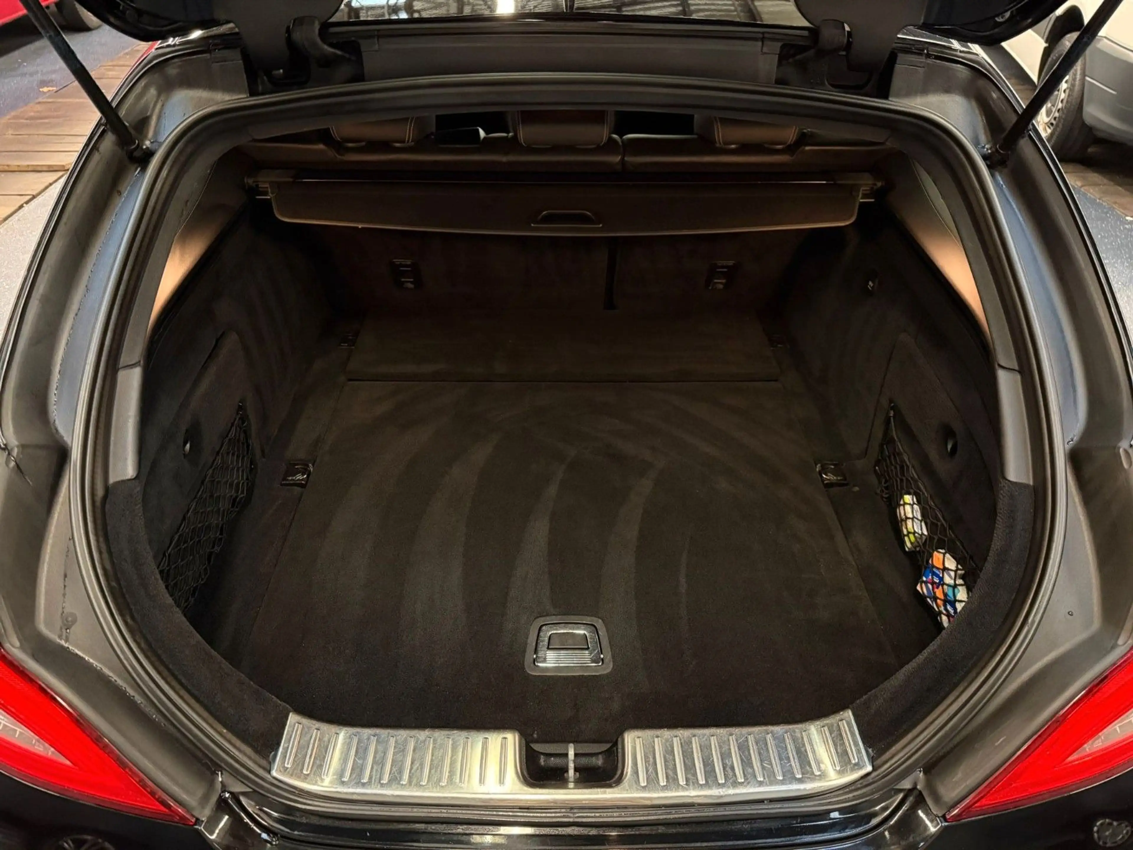 Mercedes-Benz CLS 350 Absolute Vollausstattung — photo 12