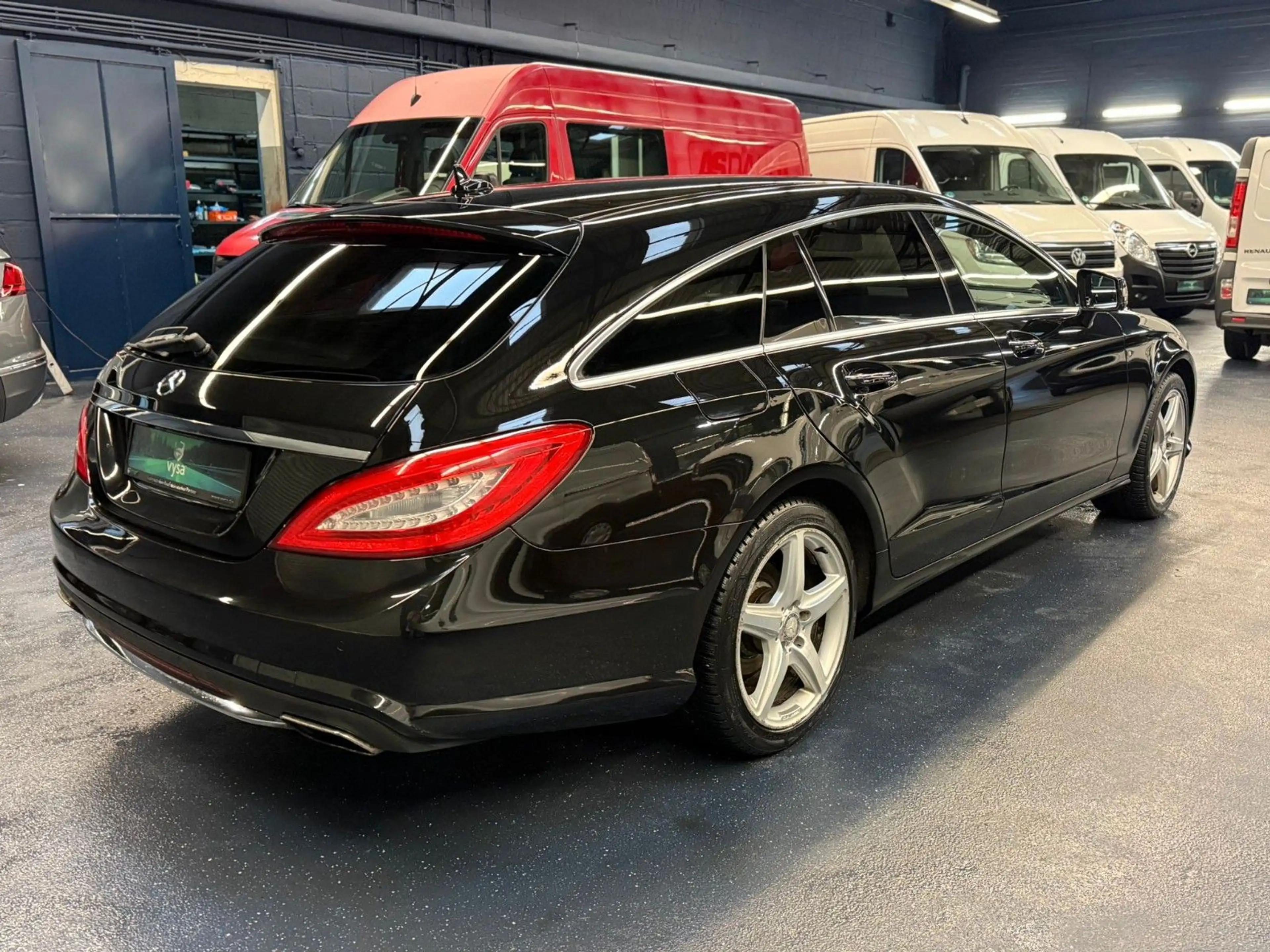 Mercedes-Benz CLS 350 Absolute Vollausstattung — photo 10
