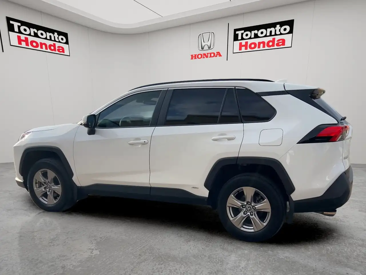 Toyota RAV 4 снимка Toyota RAV 4