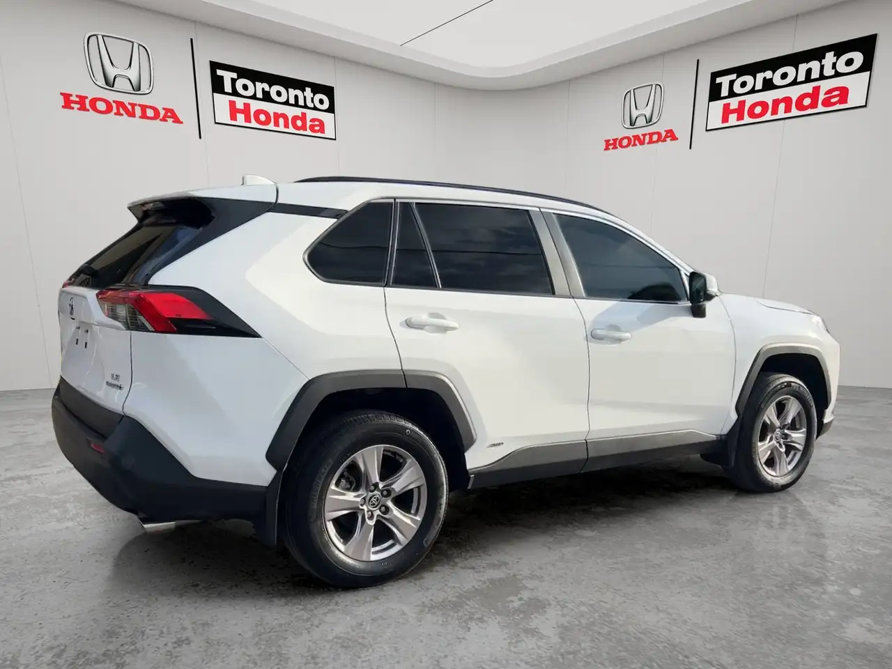 Toyota RAV 4 снимка Toyota RAV 4