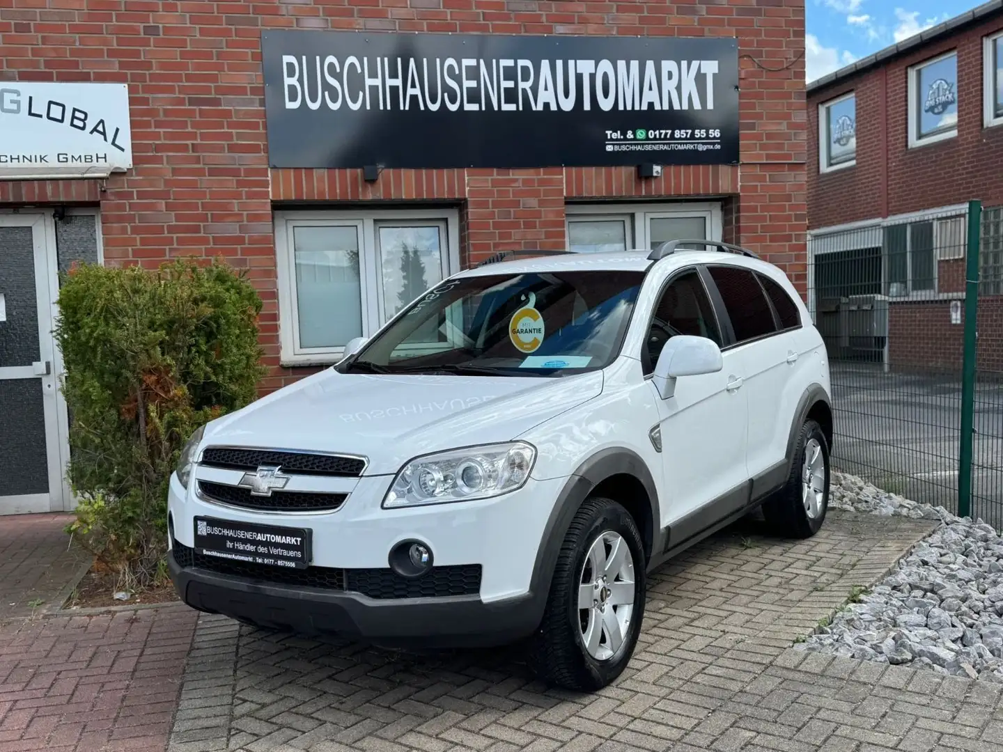Chevrolet Captiva 2.4 LS 2WD - 2. Hand - TÜV 11/2026 Weiß - 2
