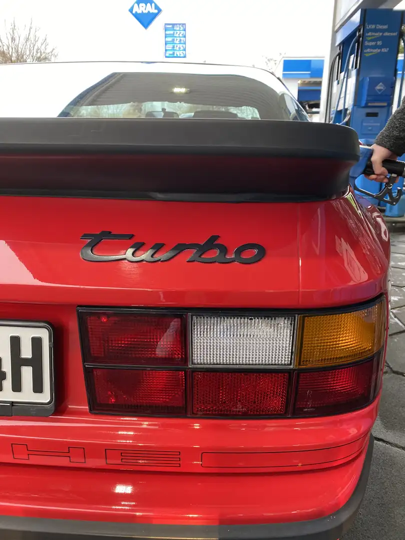 Porsche 944 Turbo - Werkslegende mit Geschichte - 2