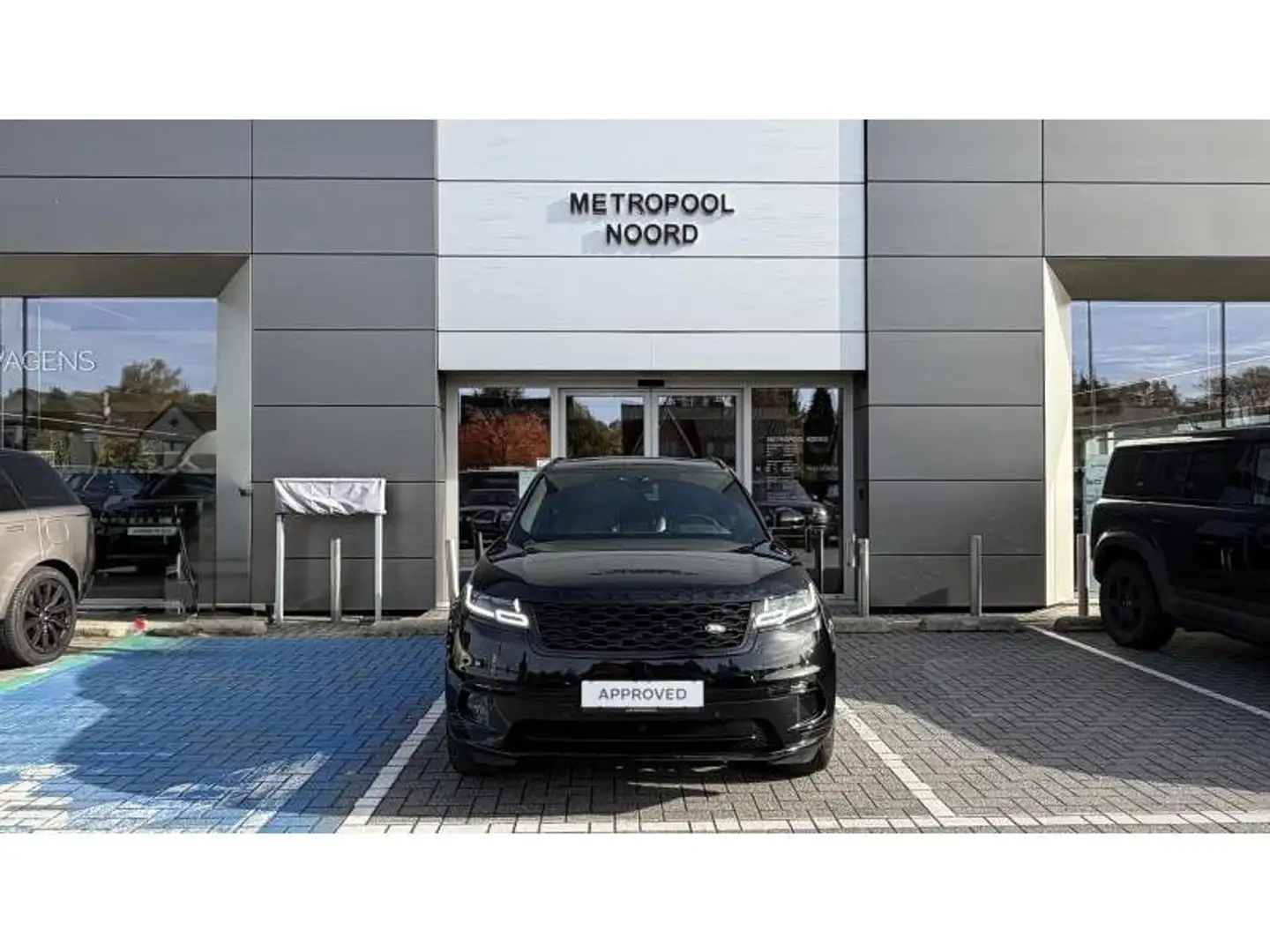 Land Rover Range Rover Velar P250 S Pano Roof Noir - 2