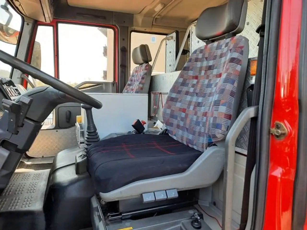 Iveco Magirus Eurofire FF 75 E 14 Feuerwehr 1. Hd., foto 8