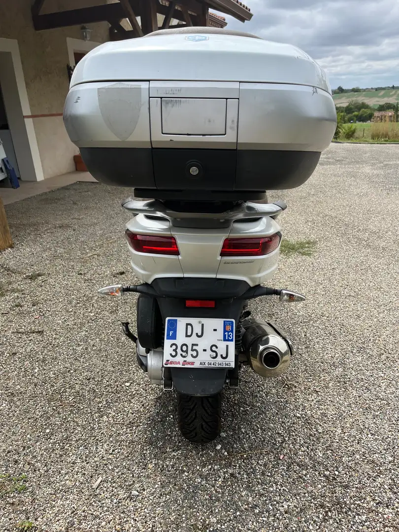 Piaggio MP3 500 Modèle Business Bianco - 2
