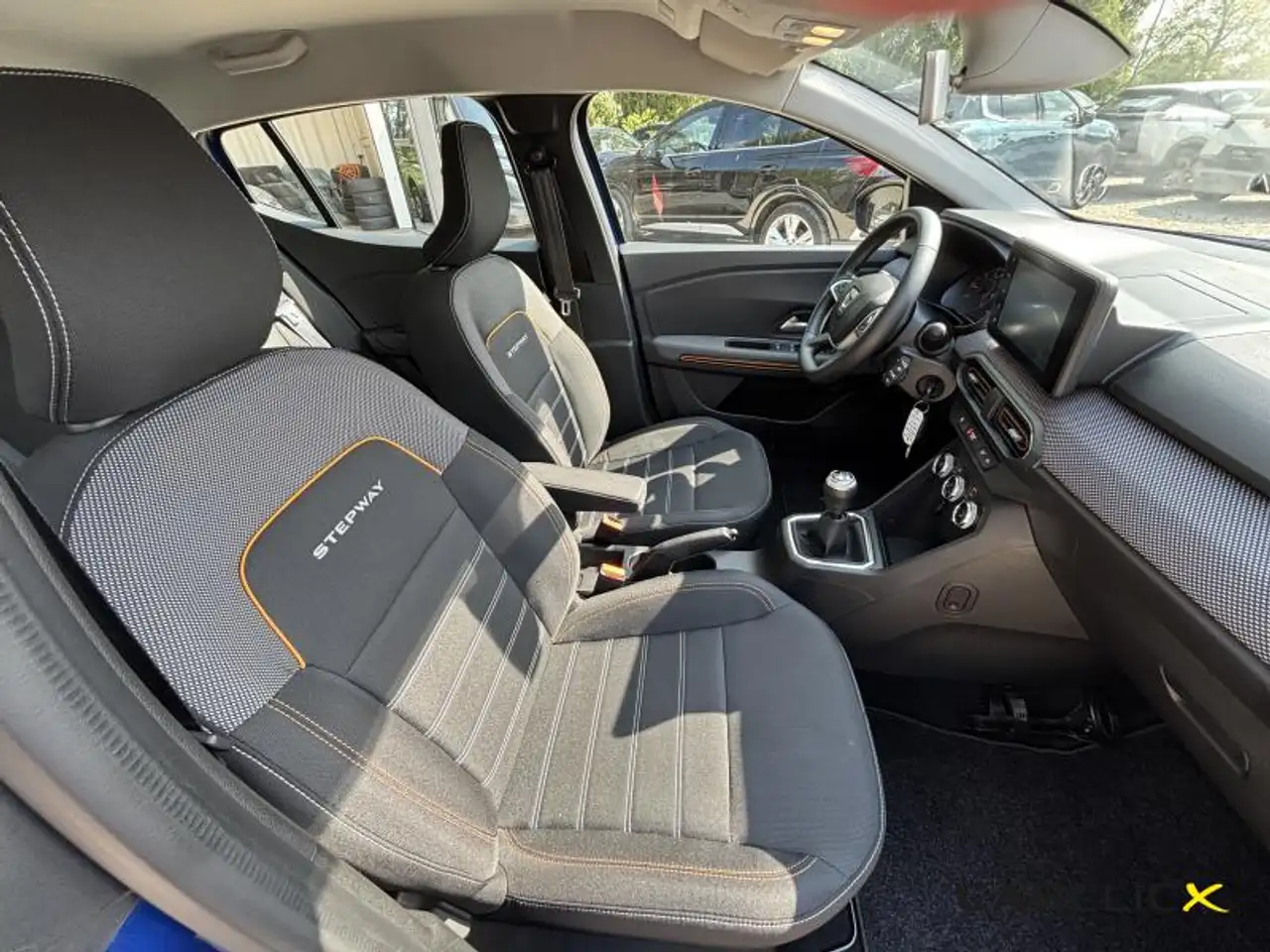 Dacia Sandero Stepway*DAB*Camera*Carplay*Clim* 9