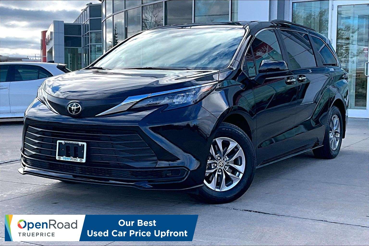 2026 Toyota Sienna XLE 8 PASS | APPLE CARPLAY | TOYOTA CERTIFIED!!!!