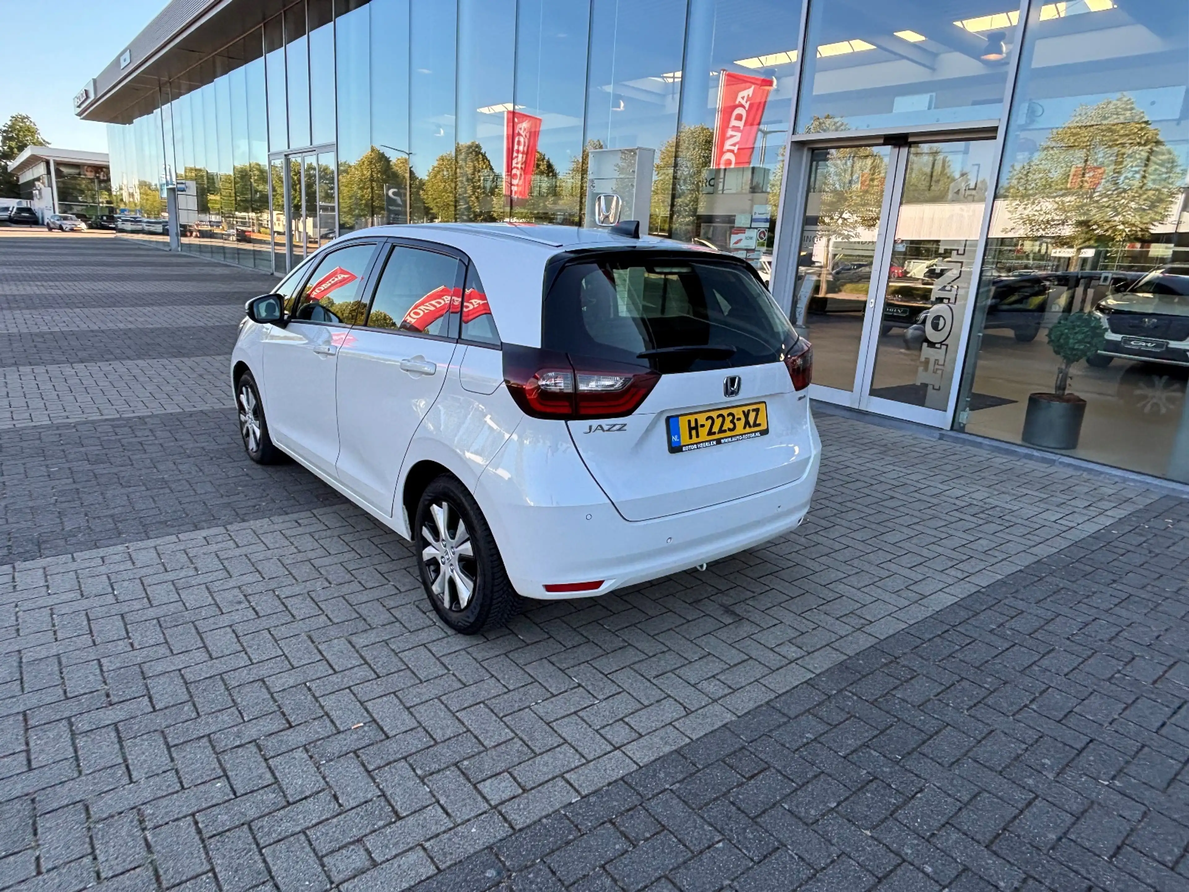 Honda Jazz 1.5 e:HEV Hybrid Elegance | PDC | Apple+Android — photo 4