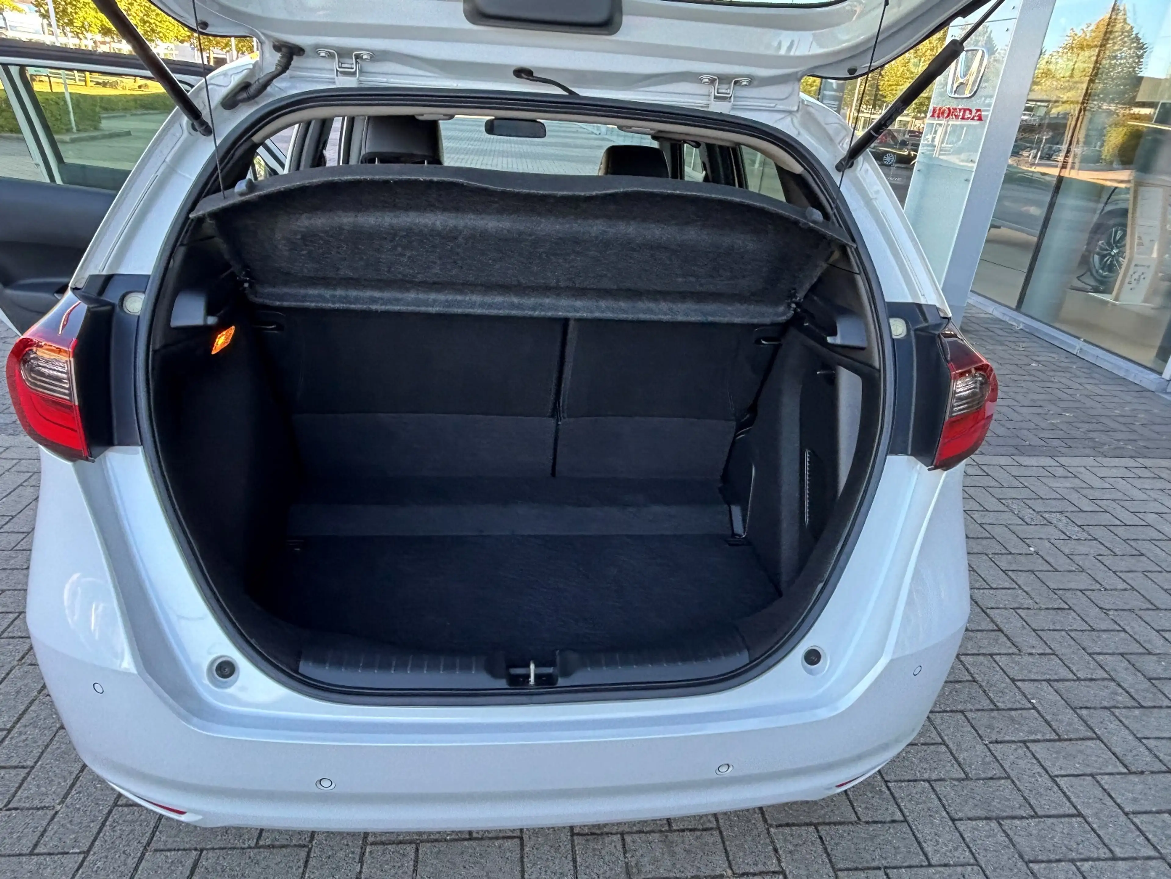 Honda Jazz 1.5 e:HEV Hybrid Elegance | PDC | Apple+Android — photo 8