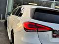 Mercedes-Benz A 180 AMG-LINE / YELLOW EDITION !! / CAMERA / SFEERLICHT Blanco - thumbnail 13