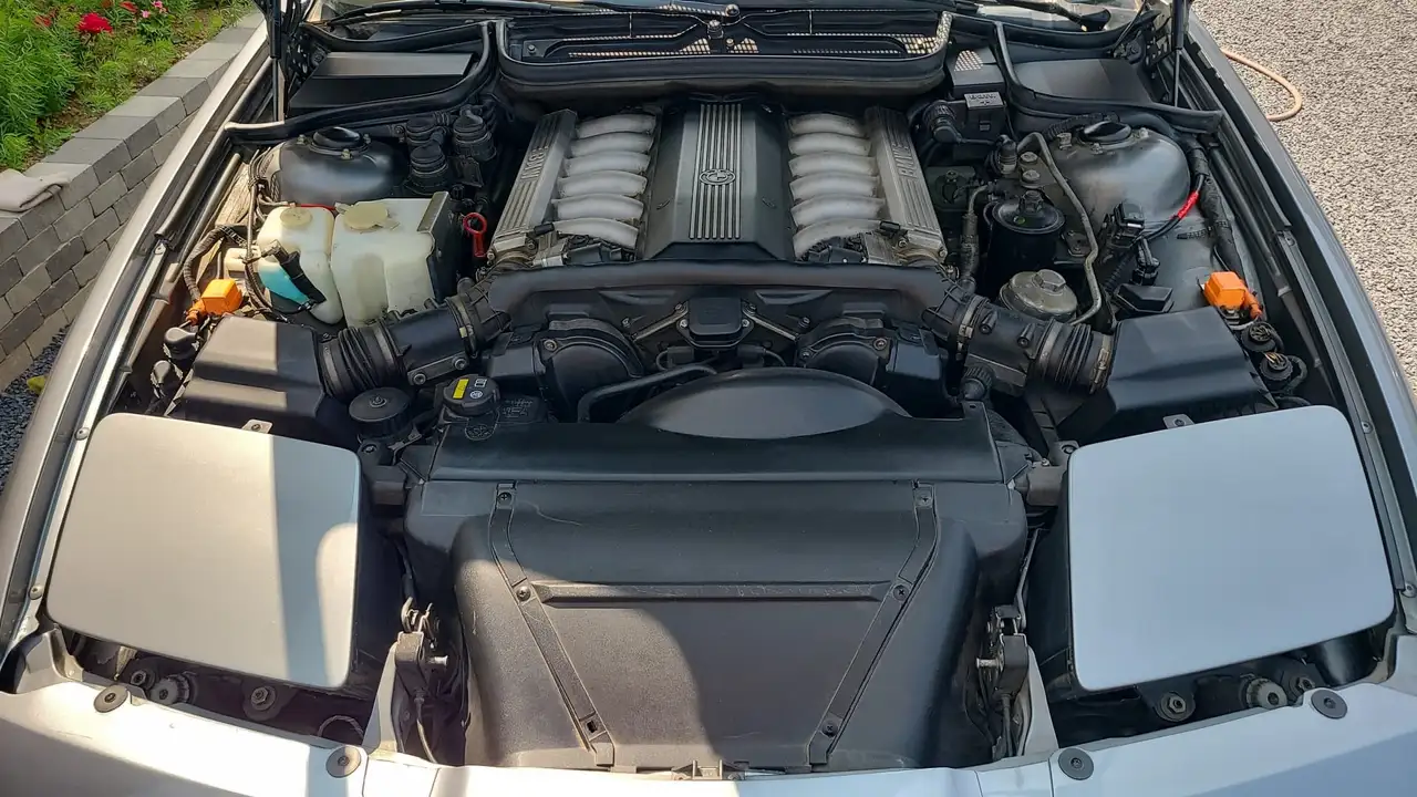 BMW 850 Ci A, foto 9