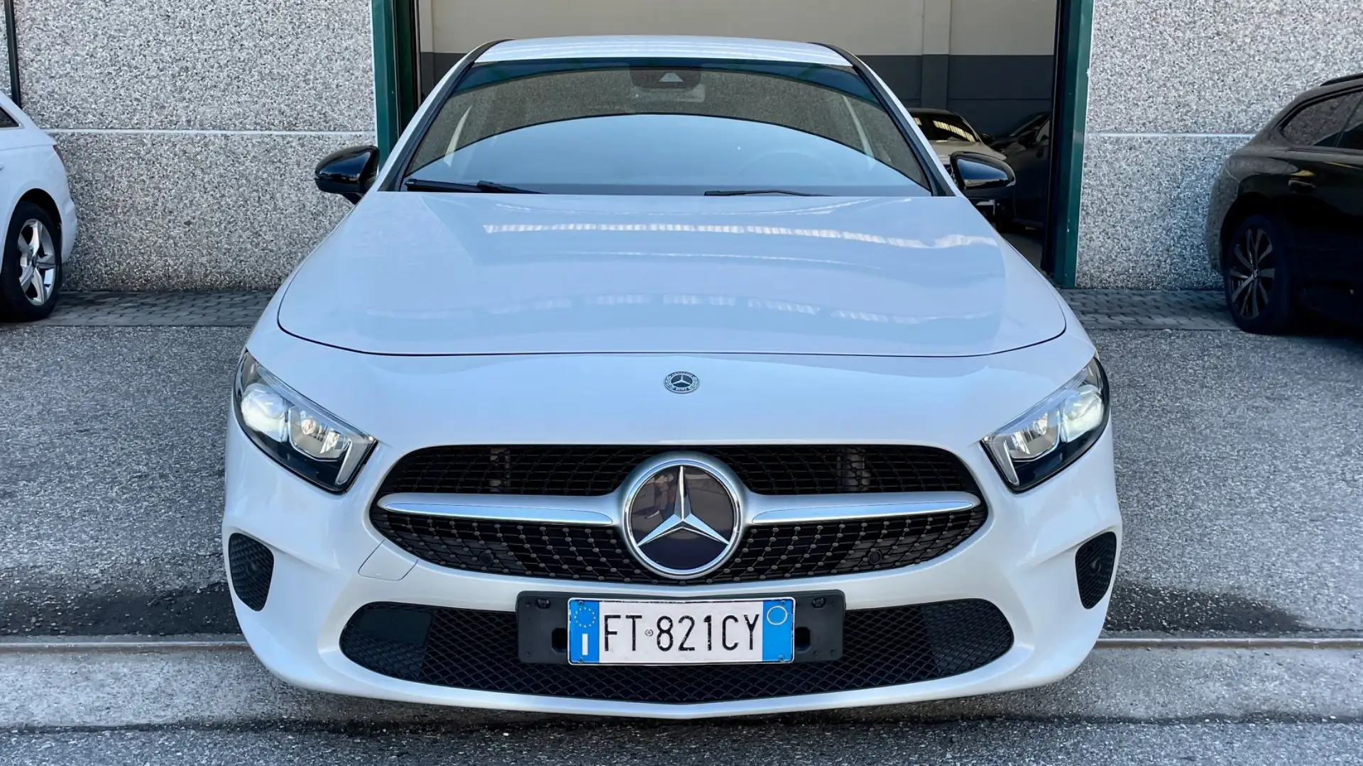 Mercedes-Benz A 180 A 180 d Automatic Premium Bianco - 2