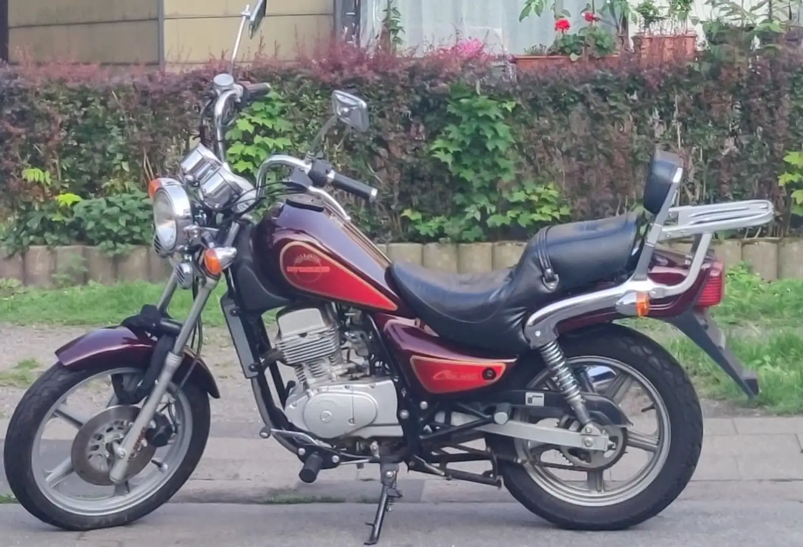 Hyosung GA 125 Cruise 125 Червоний - 1