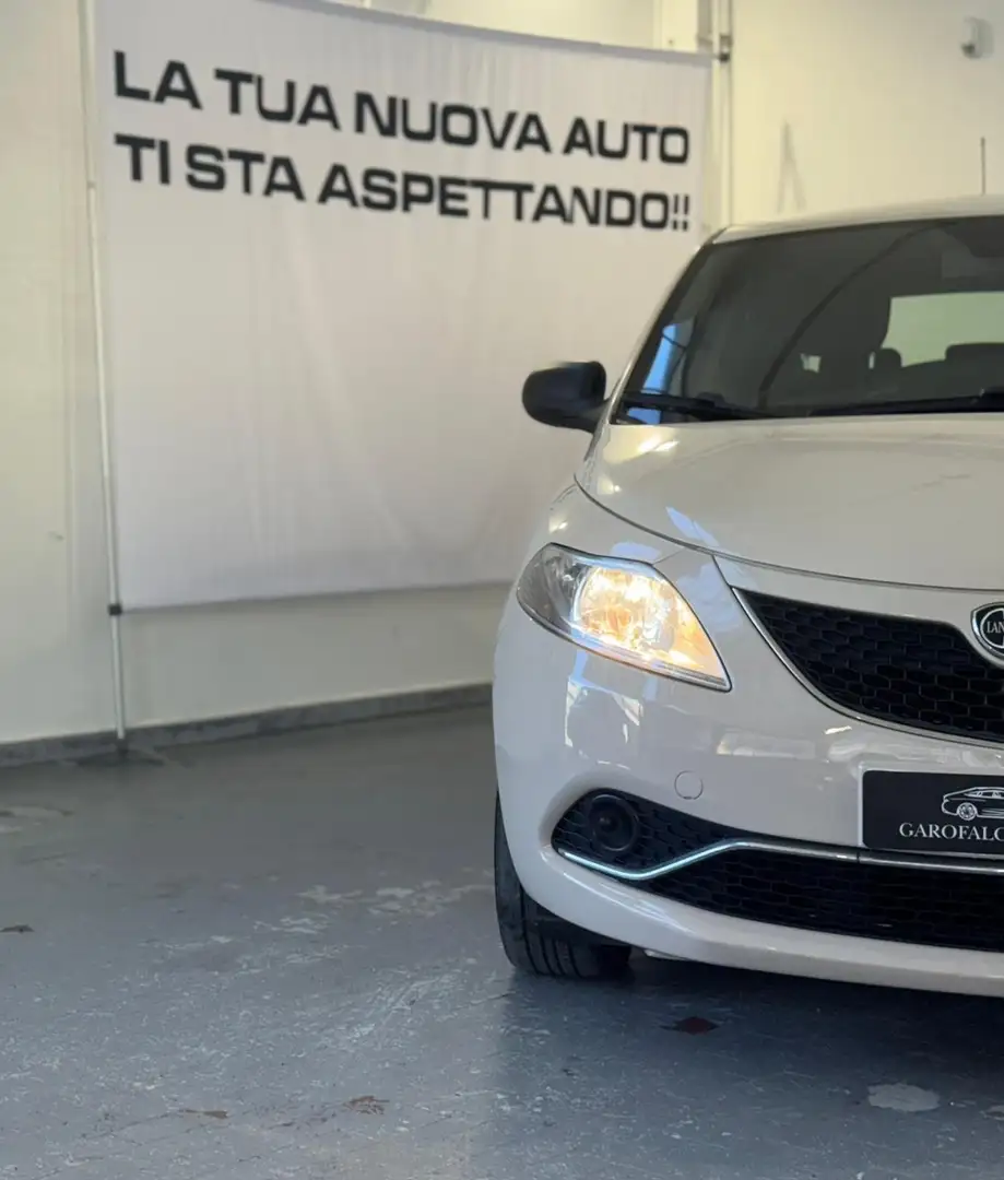 Lancia Ypsilon Ypsilon III 2011 1.2 8v Elle 69cv Beige - 2