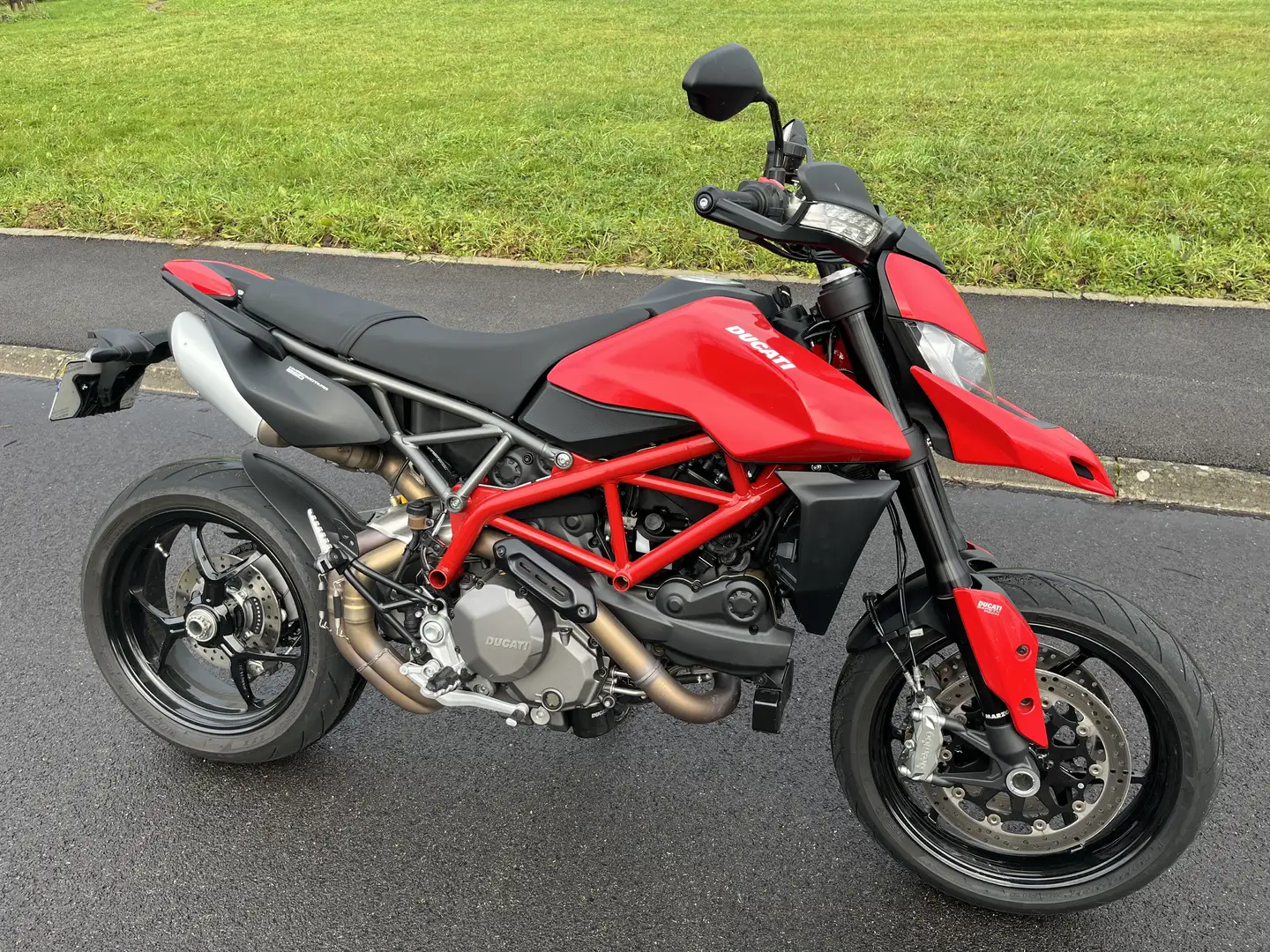 Ducati Hypermotard 950 - 1