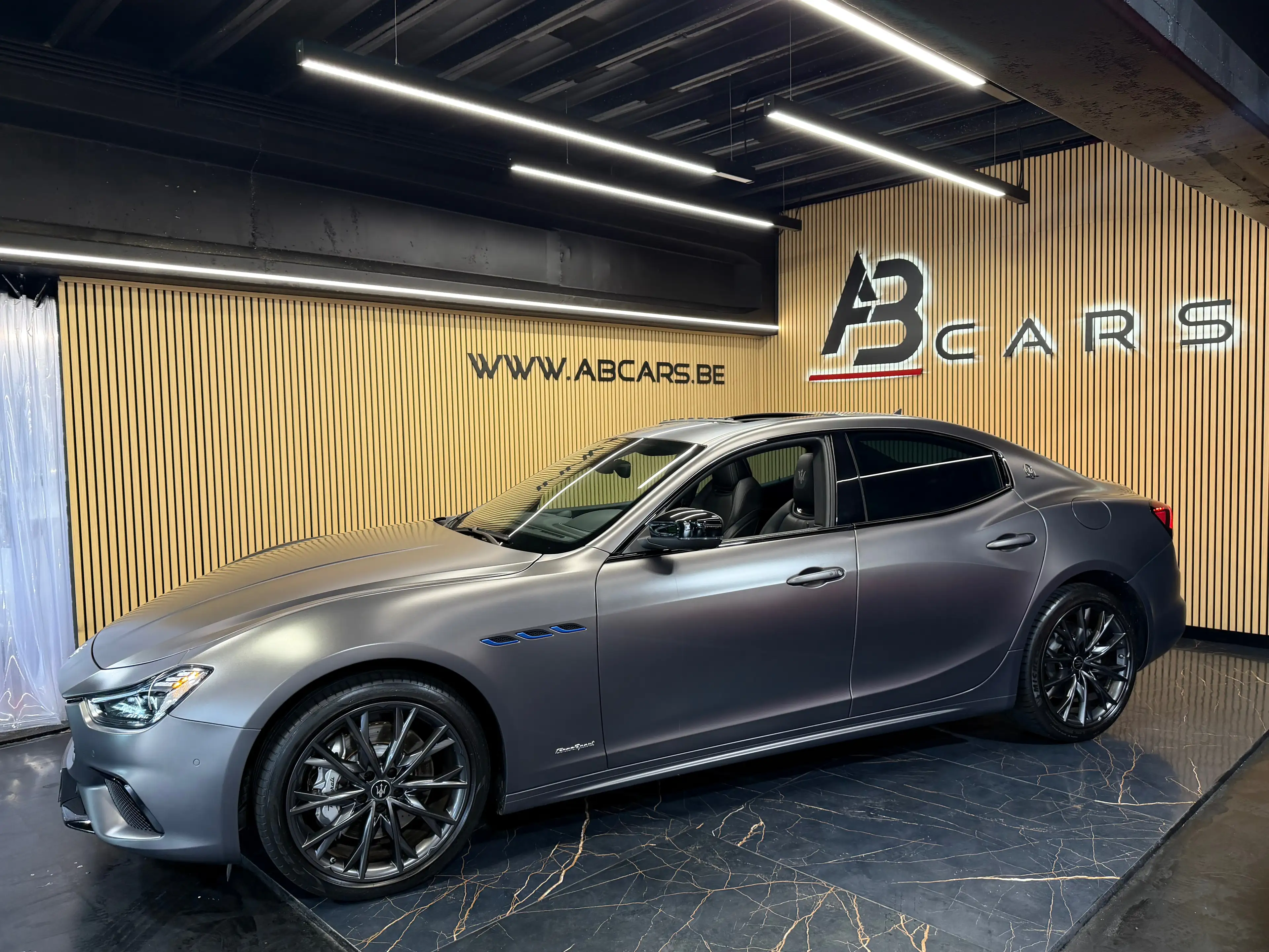Maserati Ghibli 2.0E SPORT ** GARANTIE 12 MOIS ** 1 ER PROPRIETAIRE ** — photo 6