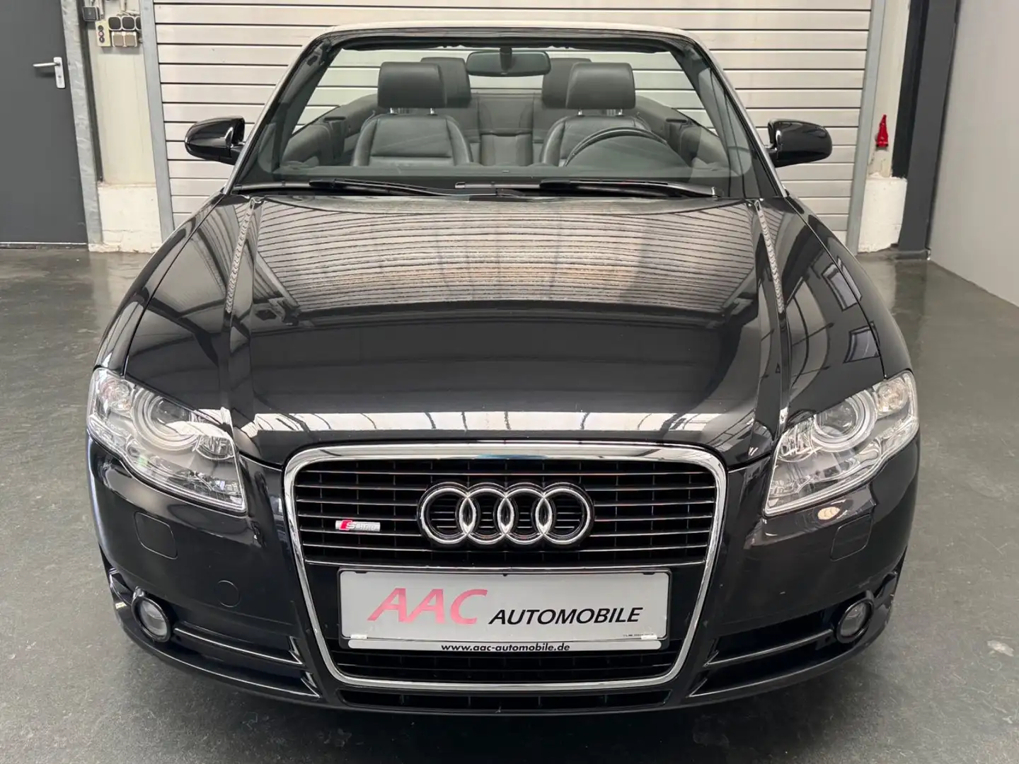 Audi A4 Cabriolet 2.0 TDI/ S-Line/ Leder/Standhzg. Zwart - 2