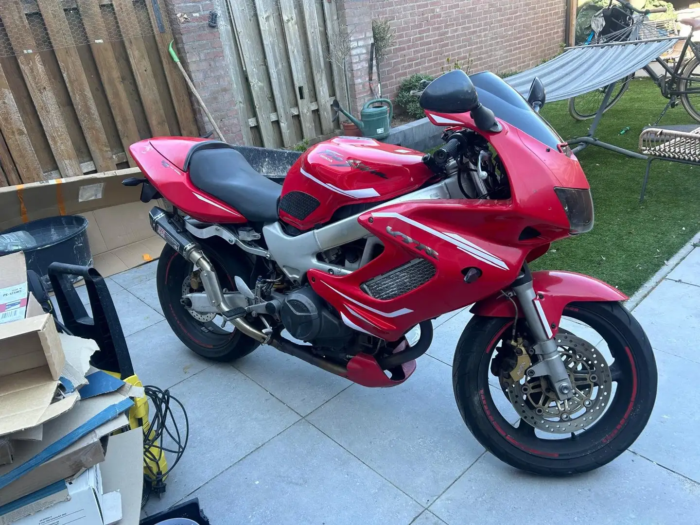 Honda VTR 1000 Kırmızı - 1