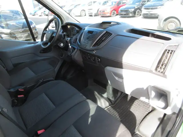 Ford Transit view 14