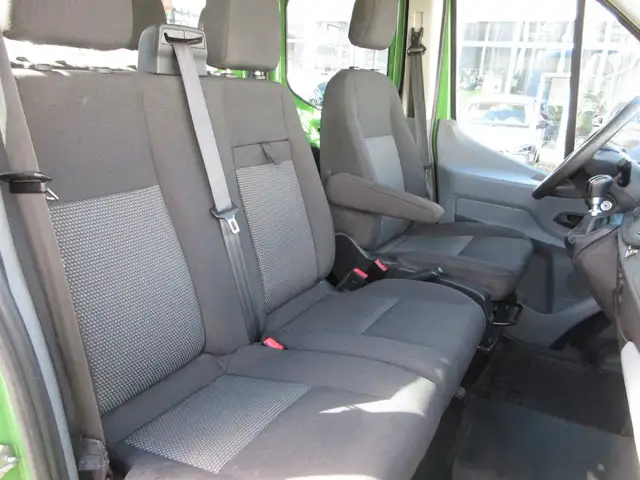 Ford Transit view 15