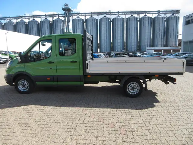 Ford Transit view 6