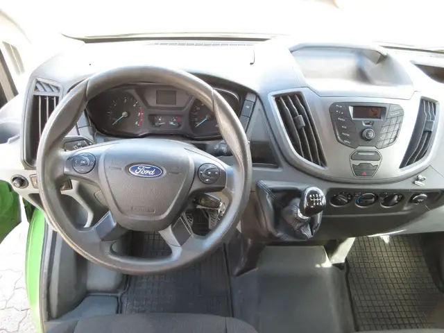 Ford Transit view 10