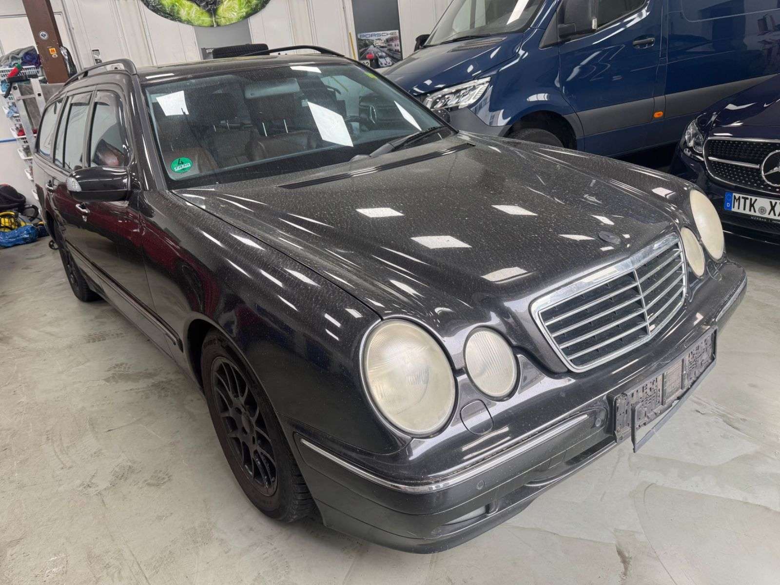 Second hand Mercedes Benz E-Class 320