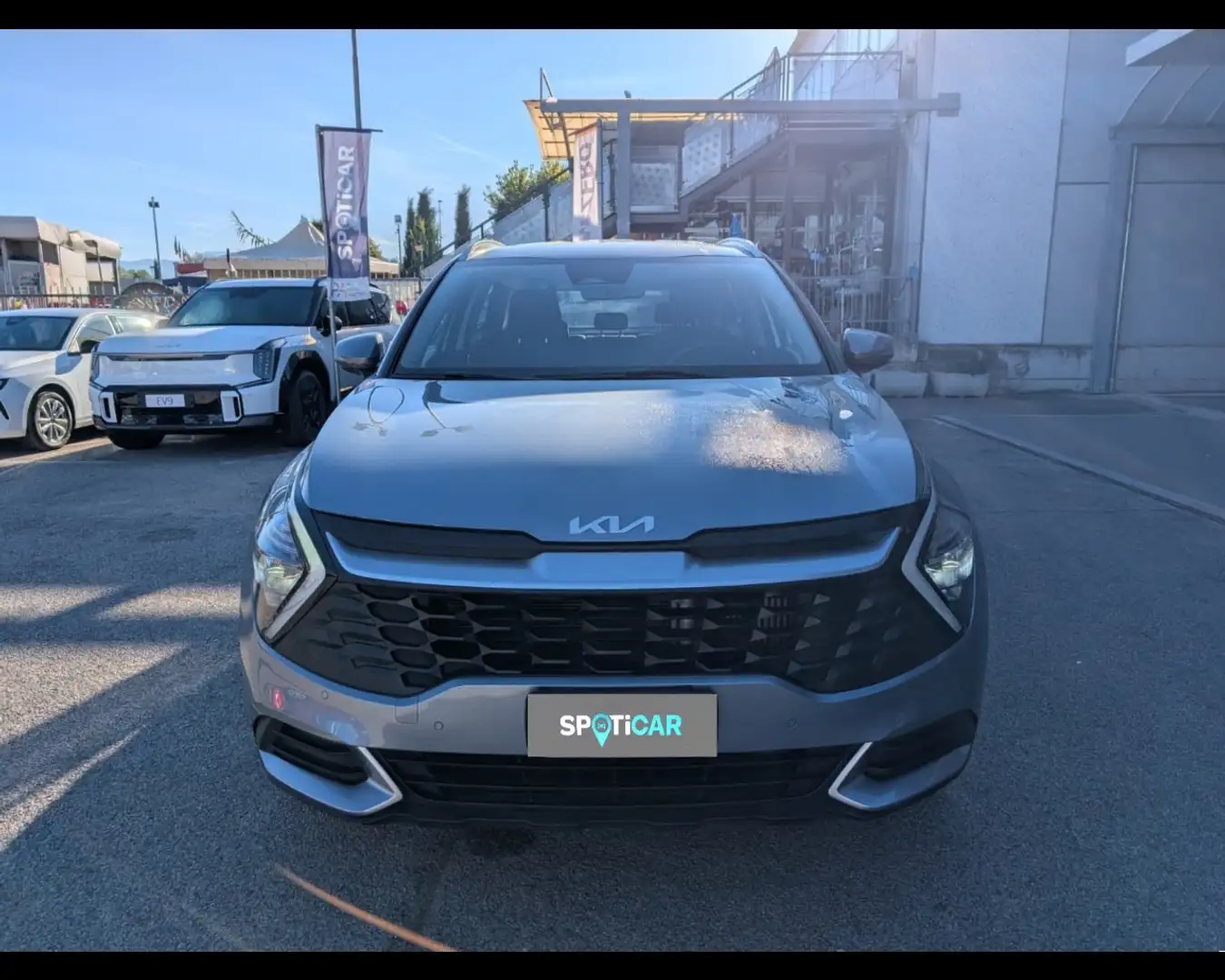 Kia Sportage 1.6 CRDi MHEV Business Silber - 2