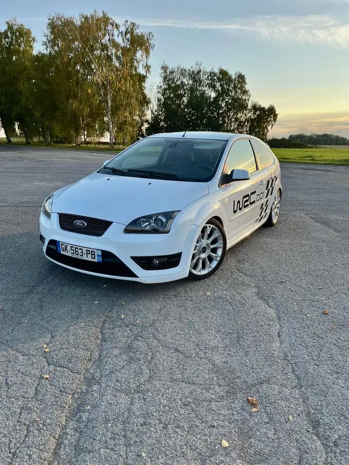 Ford Focus coupÃ© 2L TDCI 136ch