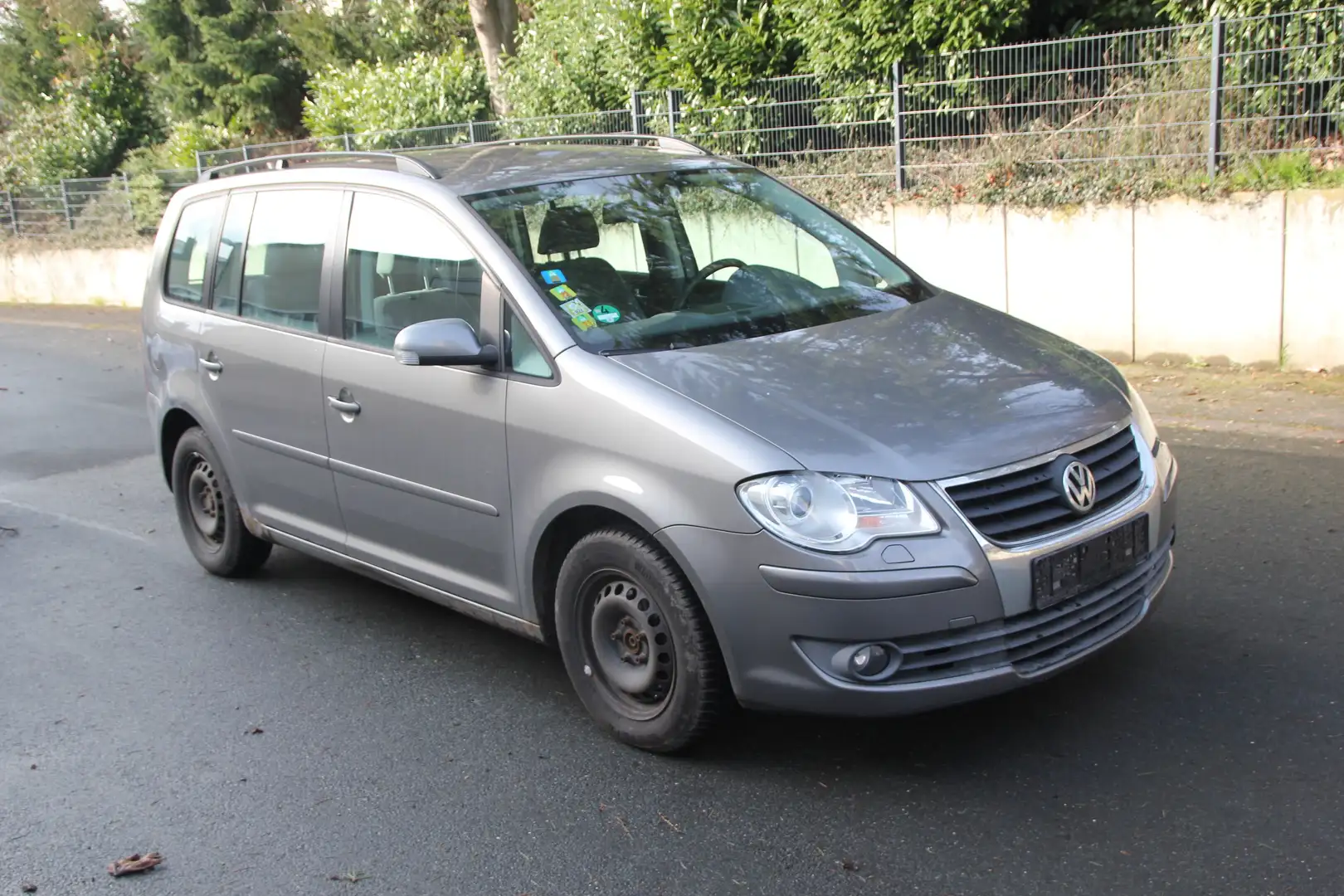 Volkswagen Touran 2.0 TDI, DSG, AHK, Sitzhzg. Grau - 1