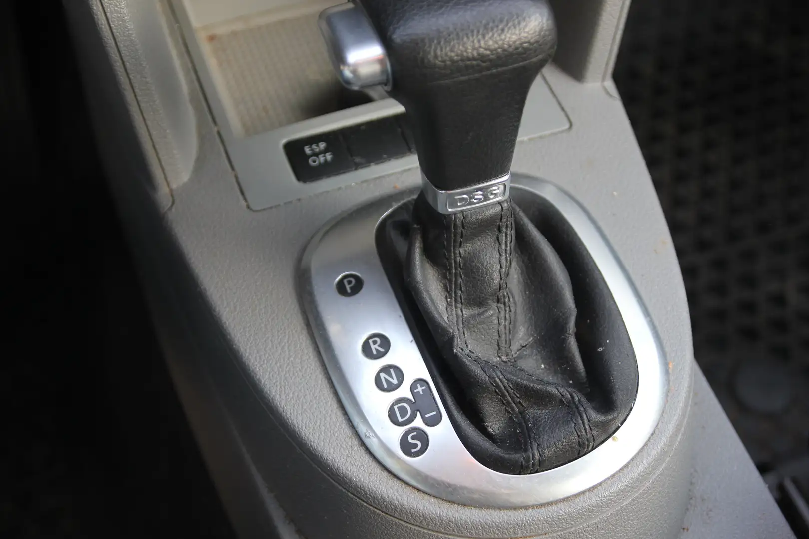 Volkswagen Touran 2.0 TDI, DSG, AHK, Sitzhzg. Grau - 2