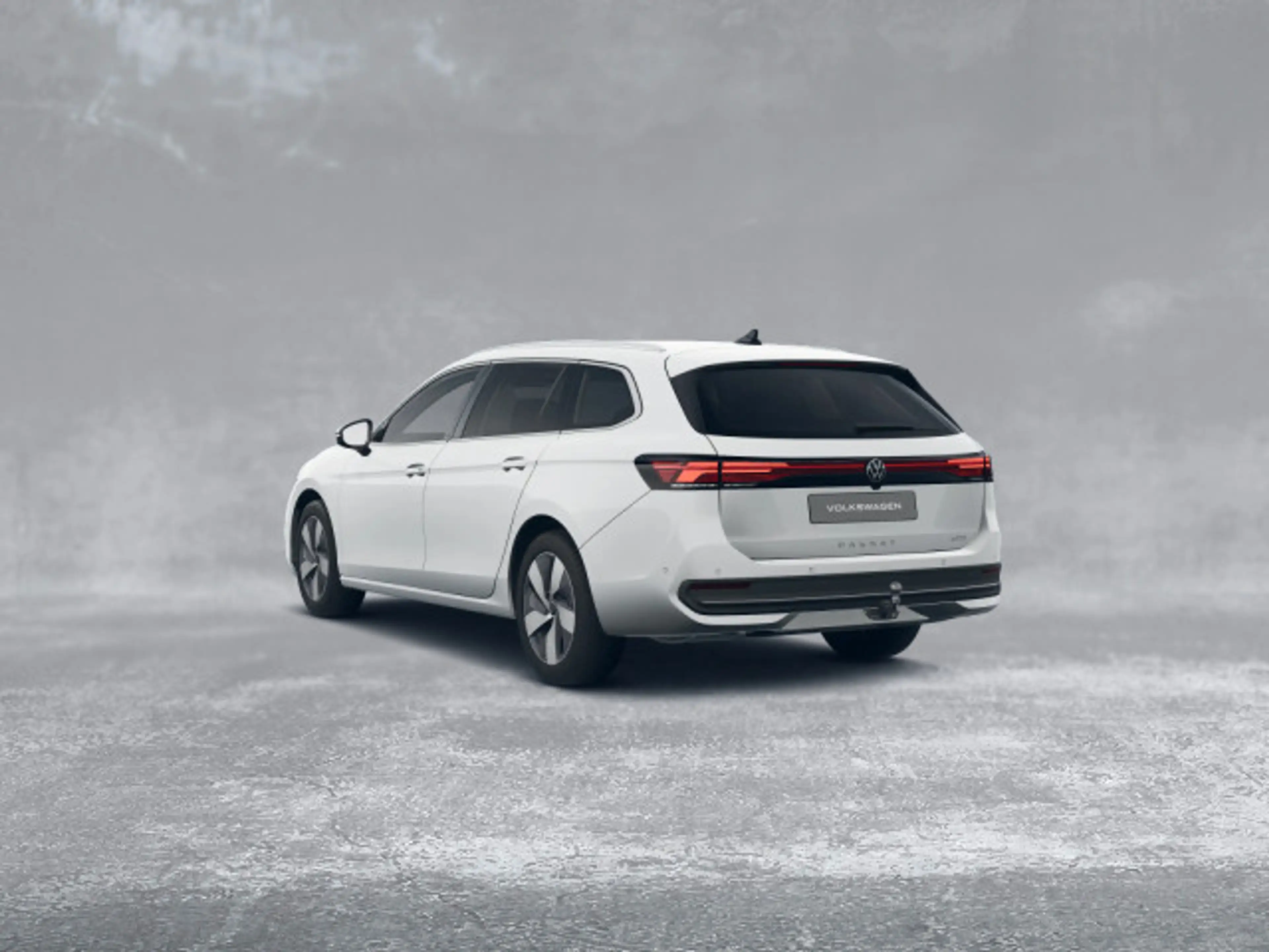 Volkswagen Passat Variant 1.5 eTSI DSG BUSINESS NAV+AHK+360 — photo 5