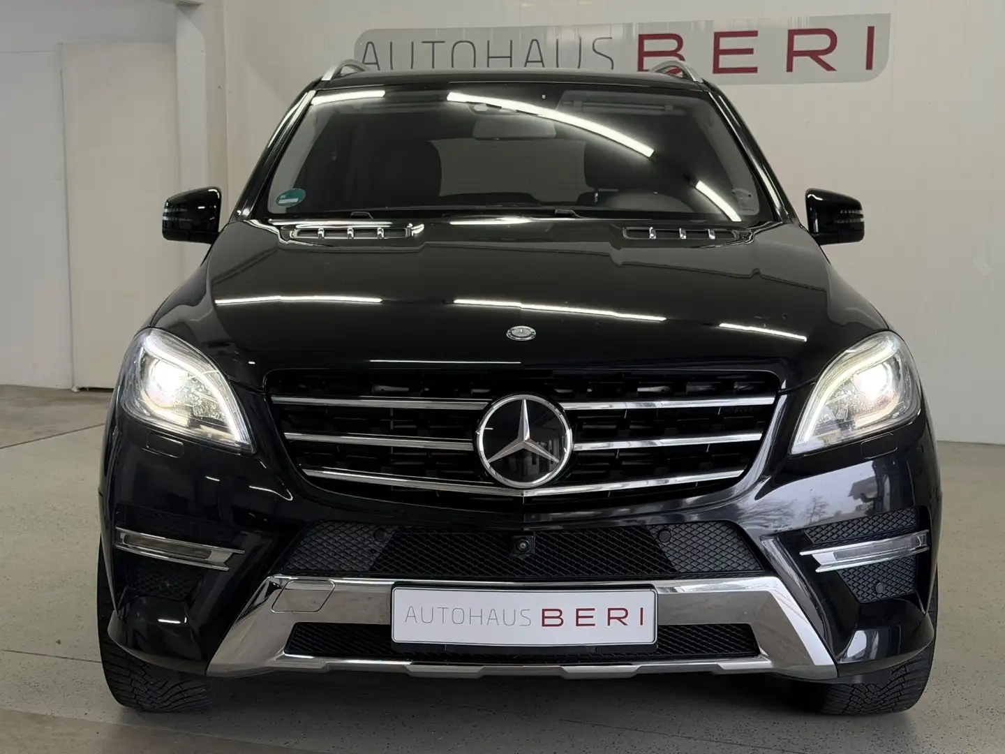 Mercedes-Benz ML 350 CDI BlueTec*AMG*360°*AHK*SHZ*On & Offroad Schwarz - 2