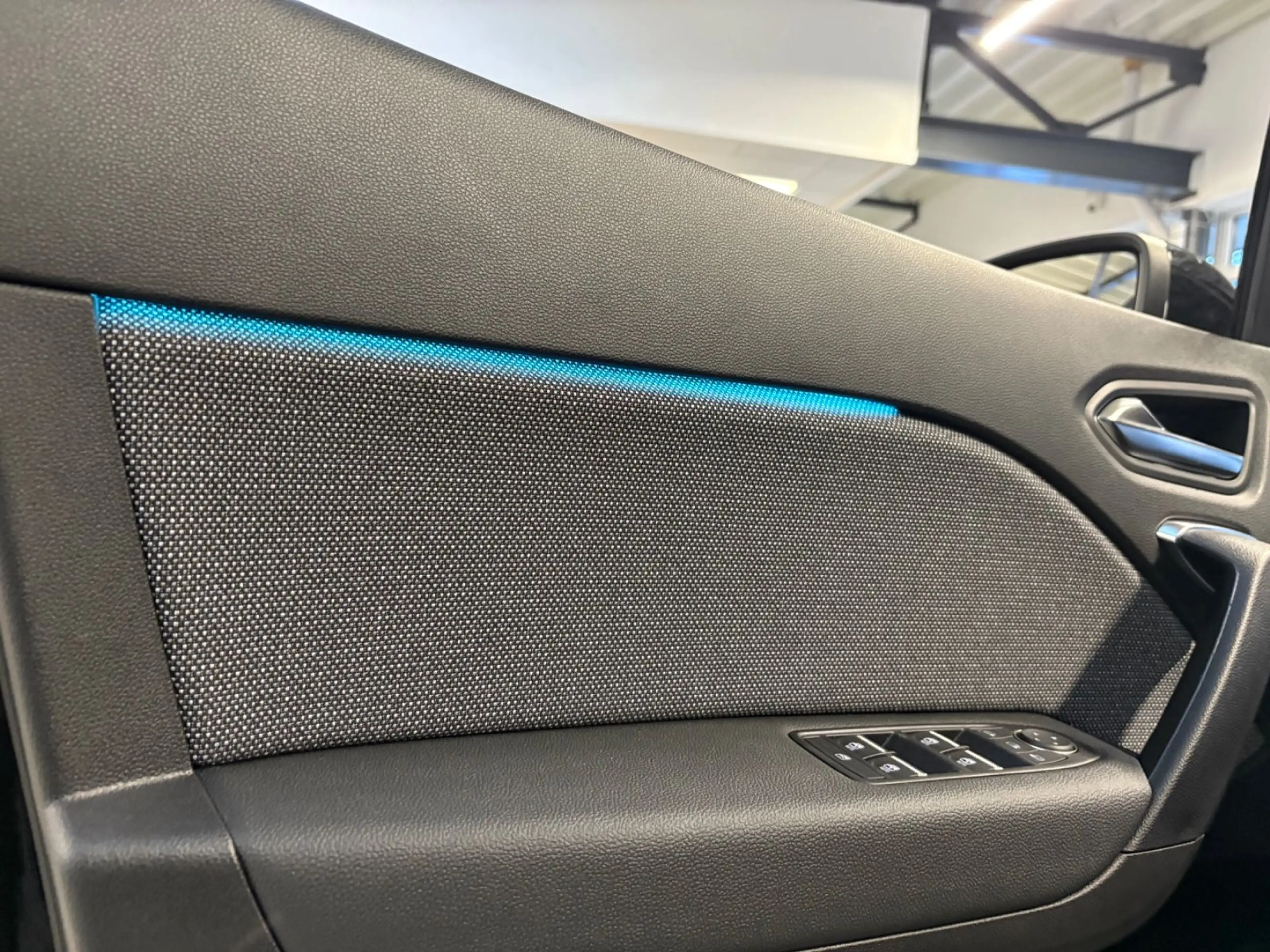 Mitsubishi Grandis 1.8 Hybrid Benziner Intro Edition — photo 14