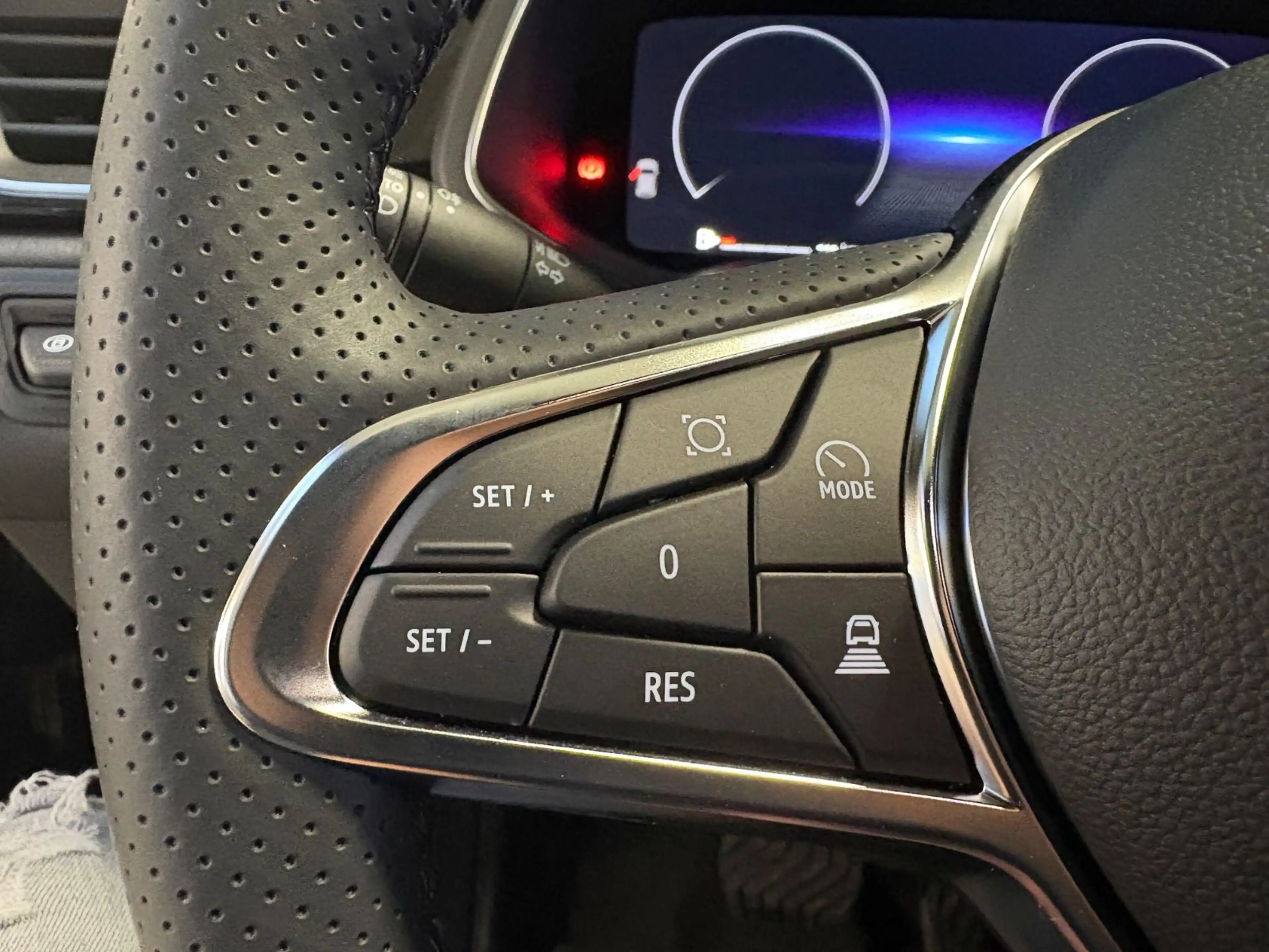 Mitsubishi Grandis 1.8 Hybrid Benziner Intro Edition — photo 12
