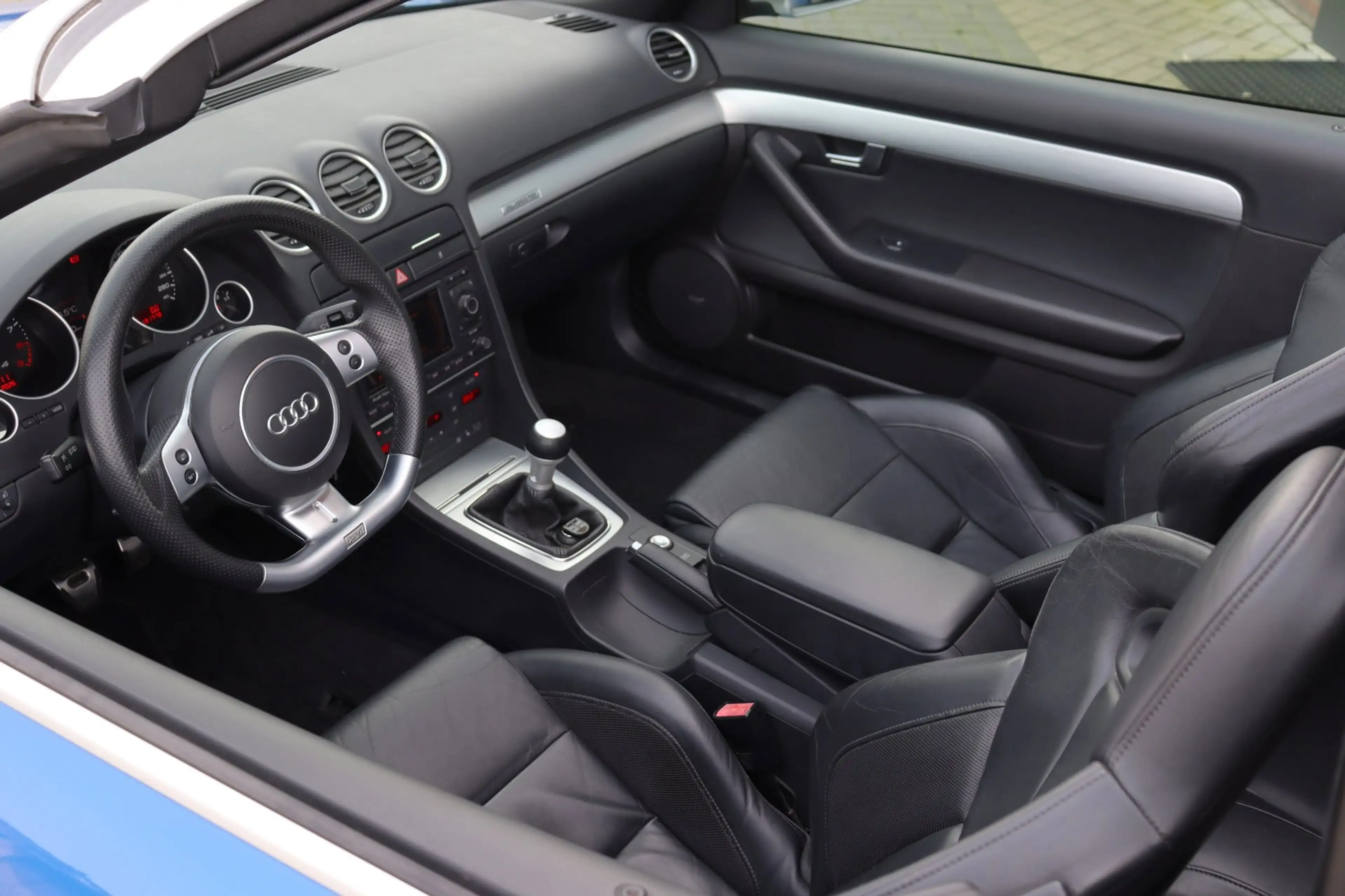 Audi RS4 A4 Cabriolet 4.2 V8 quattro | Kuiperstoelen | Bose — photo 13