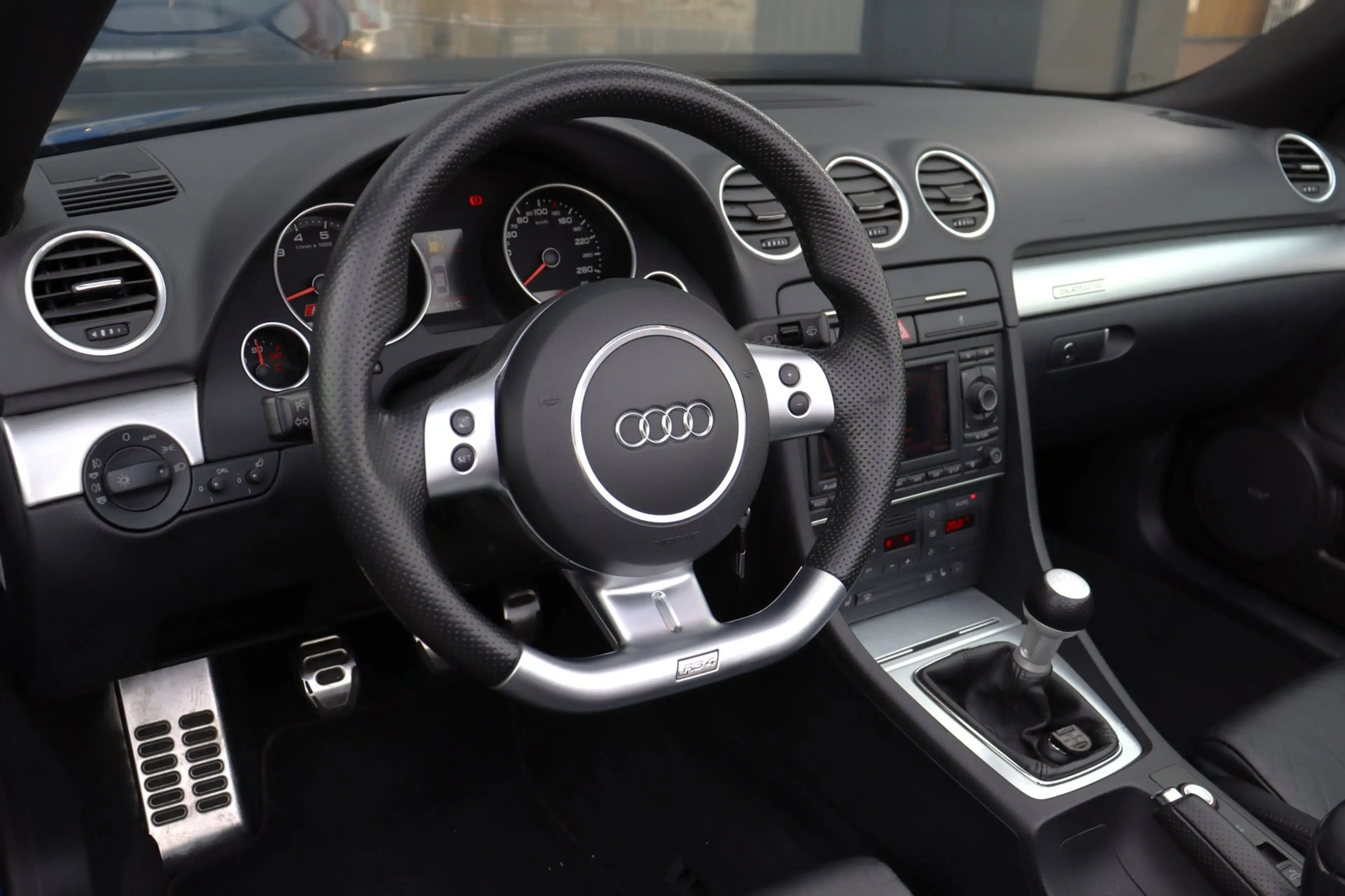 Audi RS4 A4 Cabriolet 4.2 V8 quattro | Kuiperstoelen | Bose — photo 17