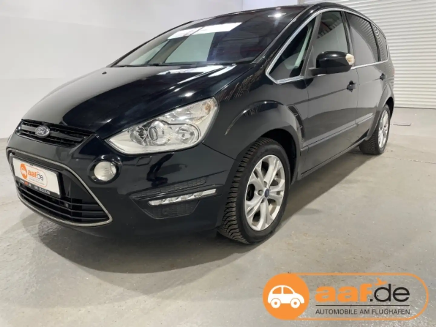 Ford S-Max 2.0 TDCi Titanium Xenon Panorama Klima PDC Černá - 1
