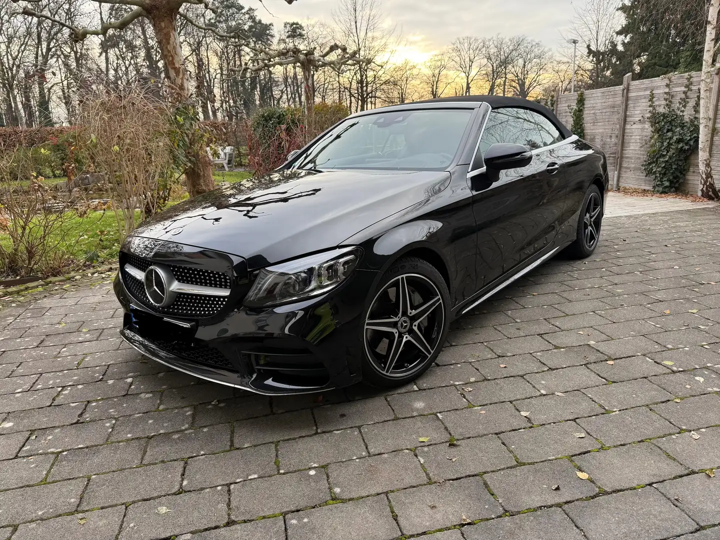 Mercedes-Benz C 400 C 400 Cabrio 4Matic 9G-TRONIC Schwarz - 2